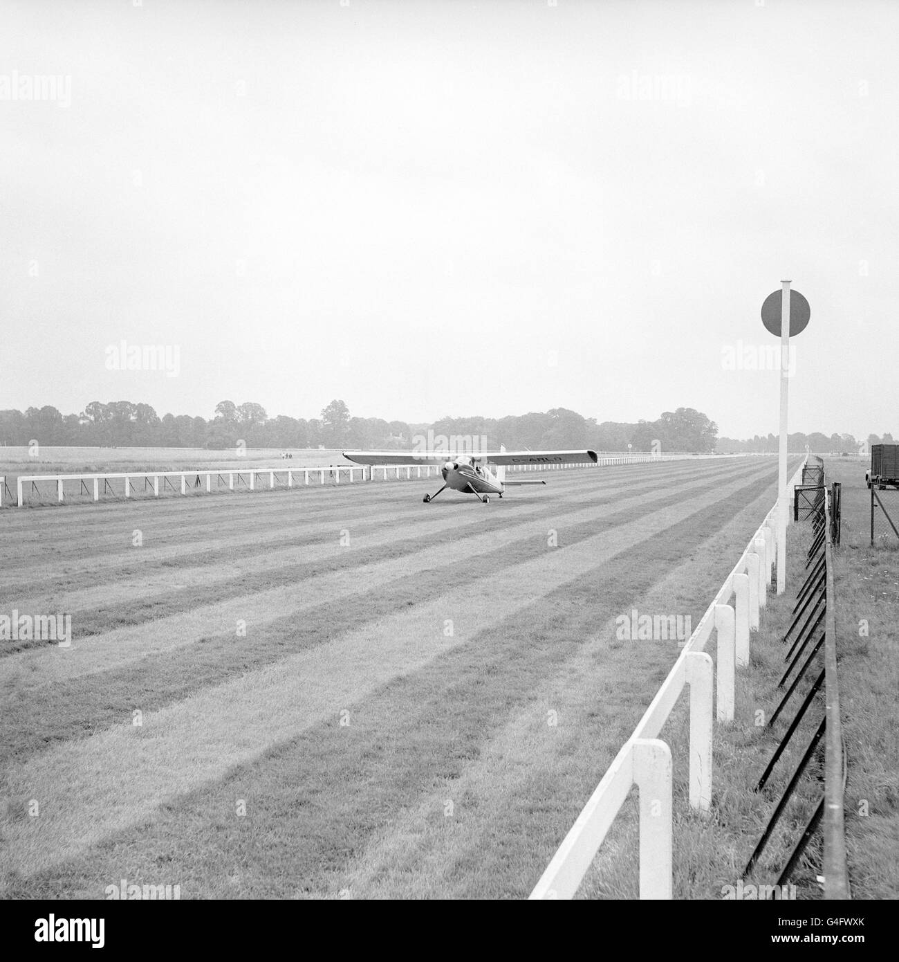 Les courses de chevaux - réunion de septembre - Kempton Park Racecourse Banque D'Images