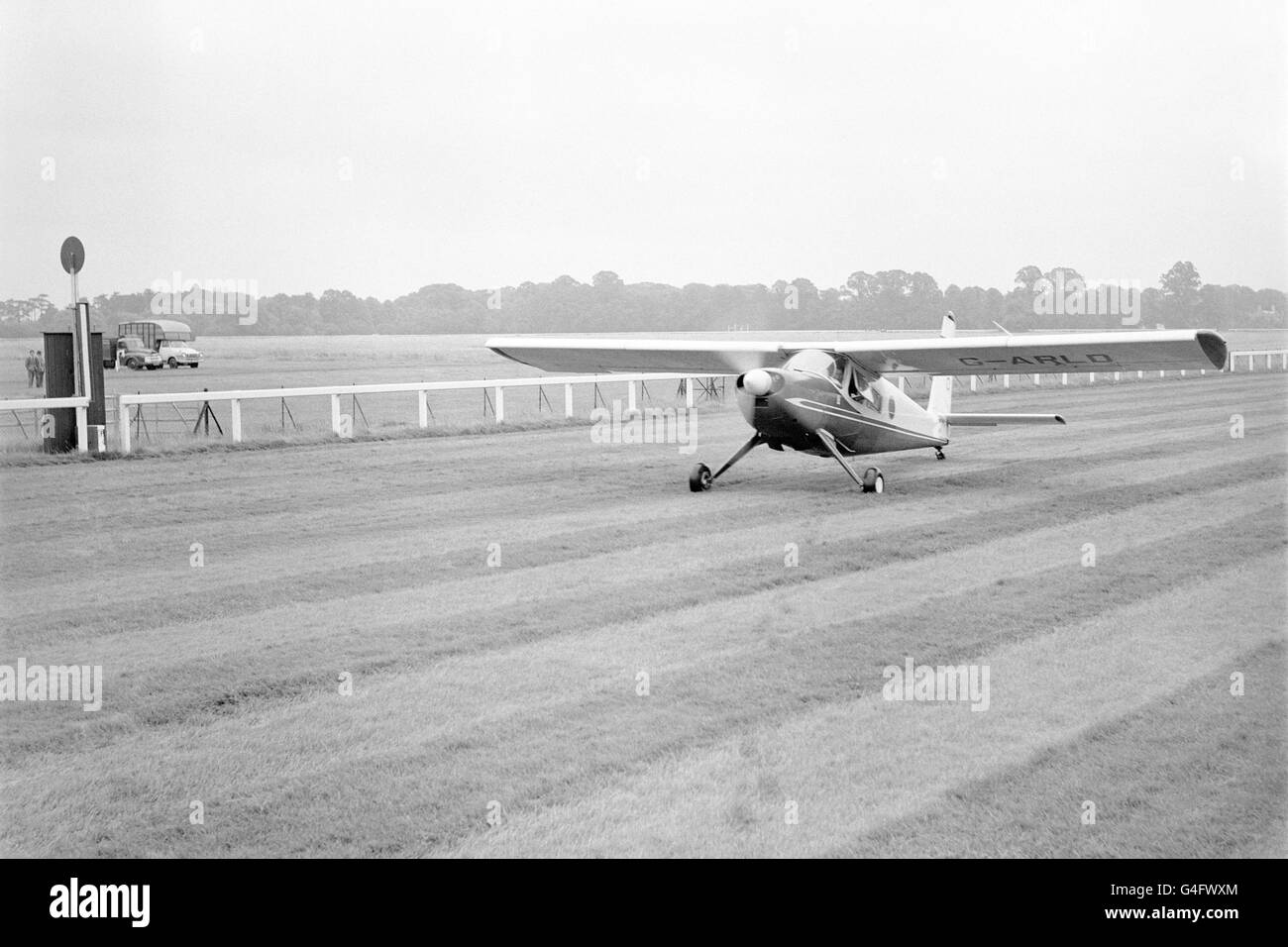 Les courses de chevaux - réunion de septembre - Kempton Park Racecourse Banque D'Images
