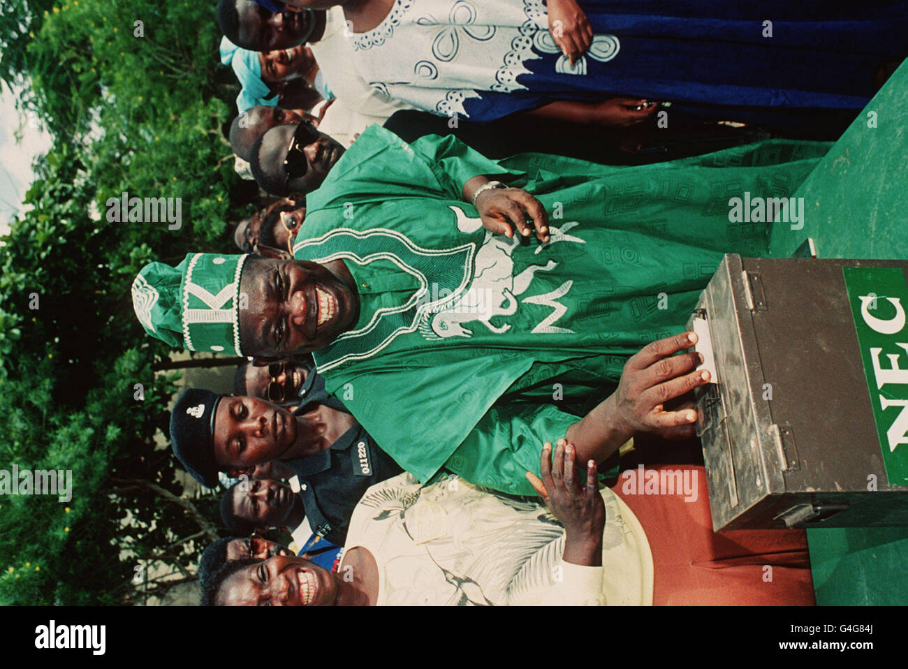 Photo de la bibliothèque de l'AP : le prisonnier politique le plus éminent du Nigeria, Moshood Abiola, qui est mort aujourd'hui d'une crise cardiaque après être tombé malade lors d'une réunion avec une délégation américaine en visite. Photos PA Banque D'Images