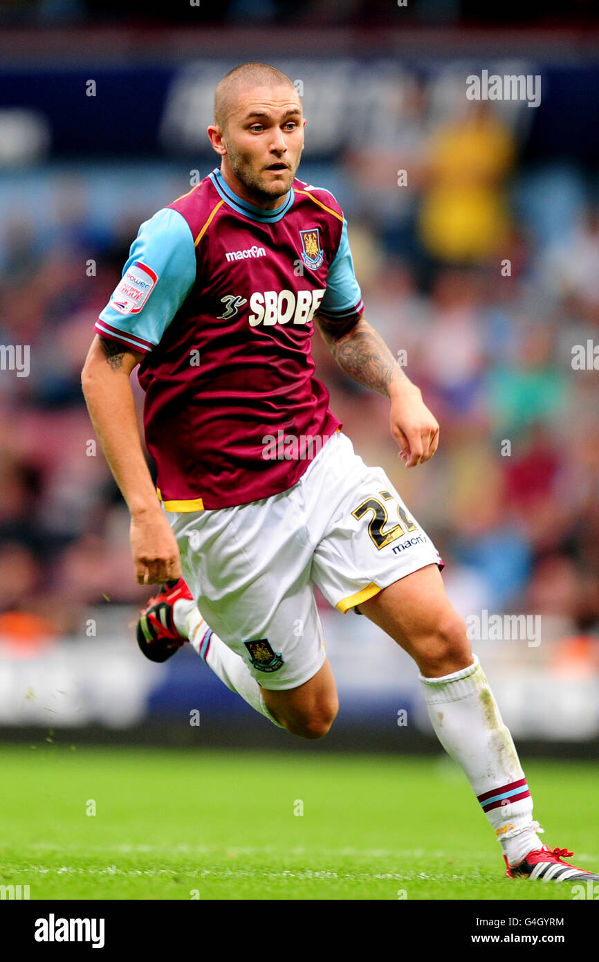Football - Championnat de npower football League - West Ham United v Portsmouth - Upton Park. Henri Lansbury, West Ham United Banque D'Images