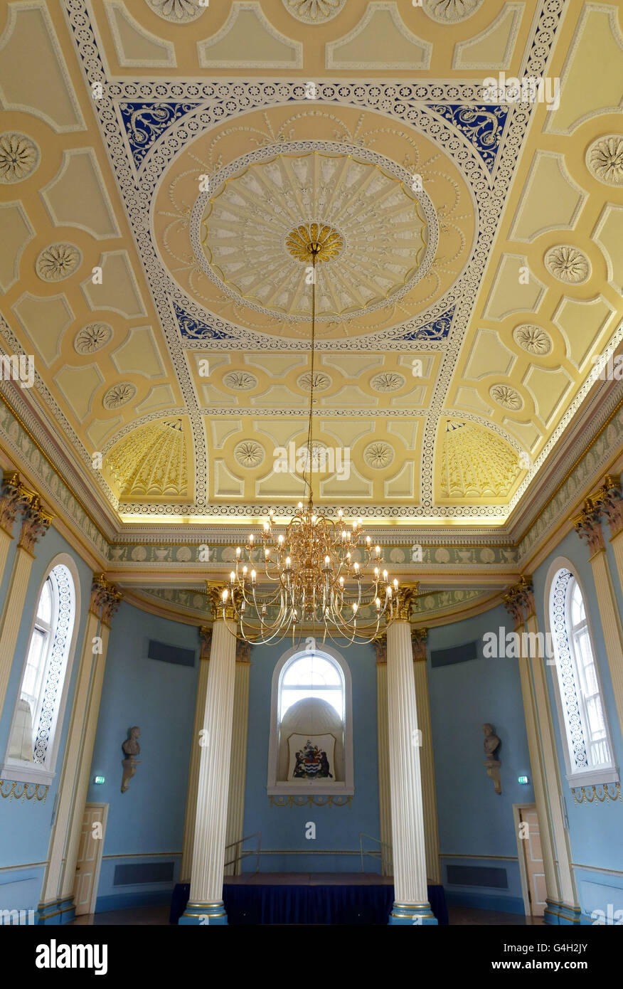 Bal à l'hôtel de ville, à Newark-on-Trent, Nottinghamshire, Angleterre conçu par l'architecte John Carr, New York Banque D'Images