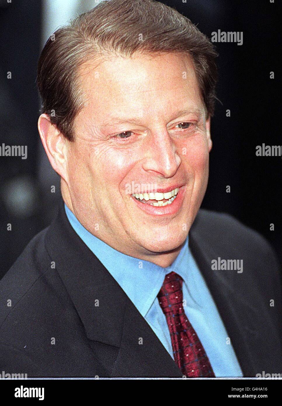 Le vice-président des États-Unis Al Gore à Downing Street, où il a eu des entretiens avec le Premier ministre britannique Tony Blair. Banque D'Images
