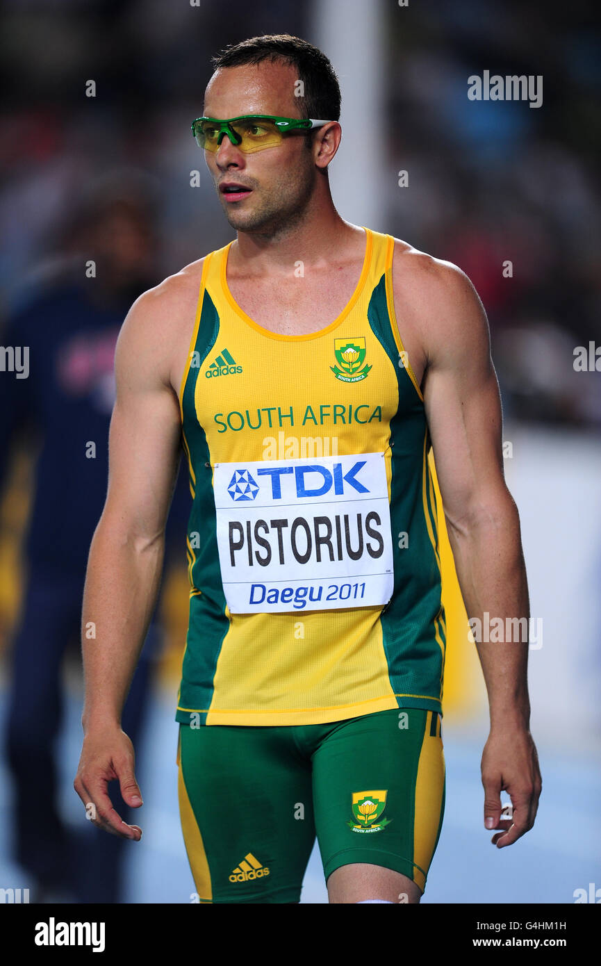 Athlétisme - Championnats du monde IAAF 2011 - troisième jour - Daegu.Oscar Pistorius en Afrique du Sud avant le début de la 3e demi-finale du 400m masculin Banque D'Images