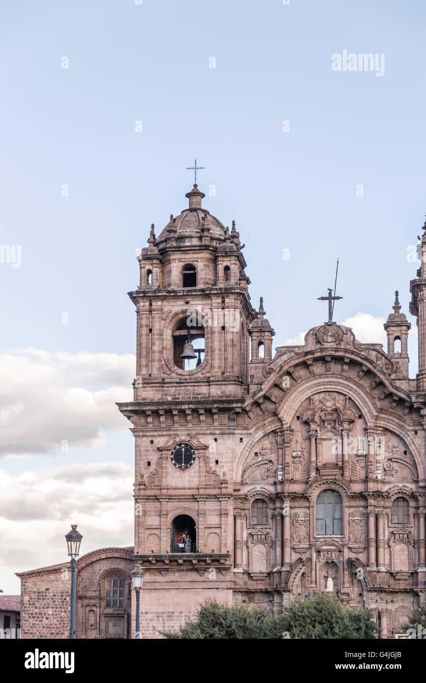 Clocher de cathédrale sur la Plaza de las Armas, Cuzco Pérou Banque D'Images