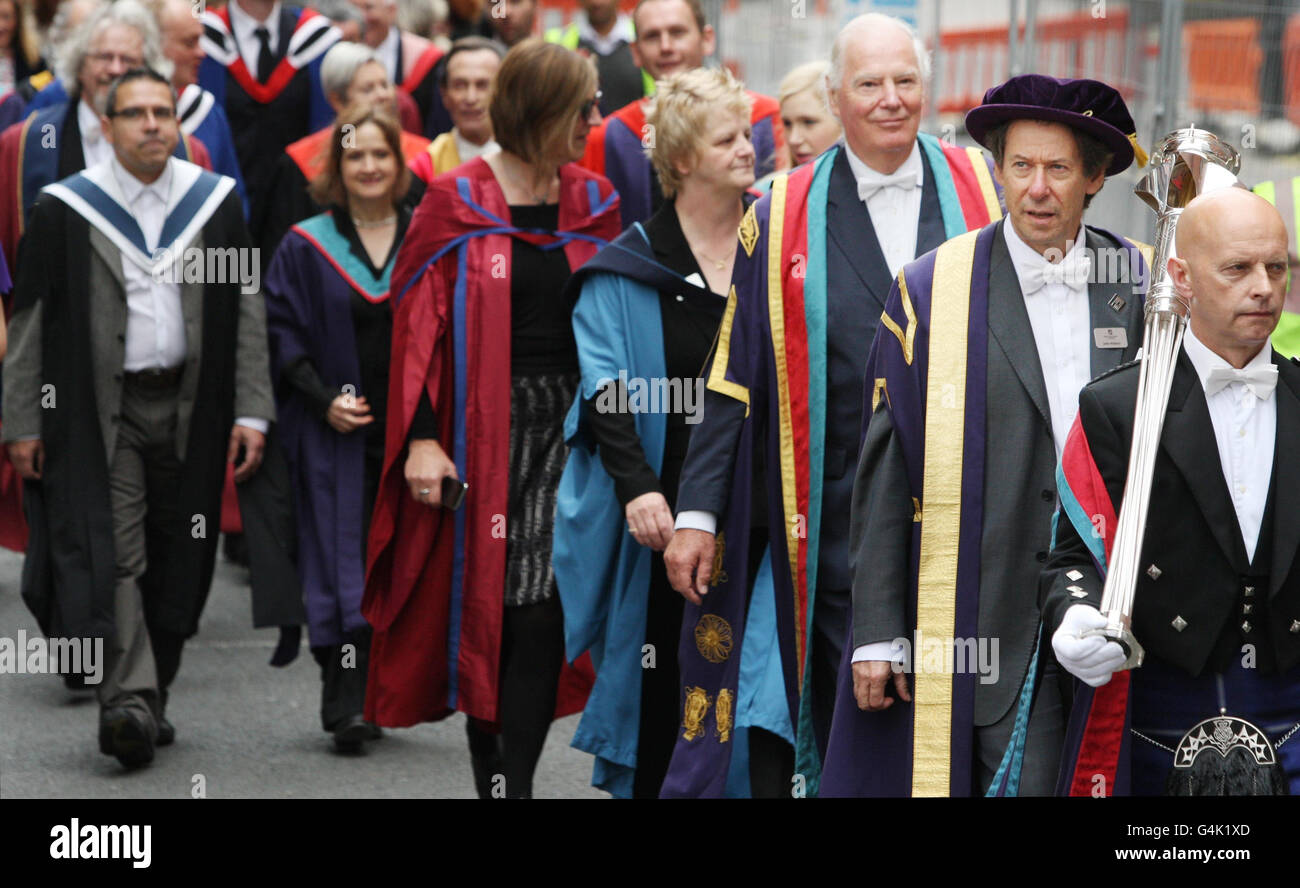 Academic procession dans Glasgow Banque D'Images