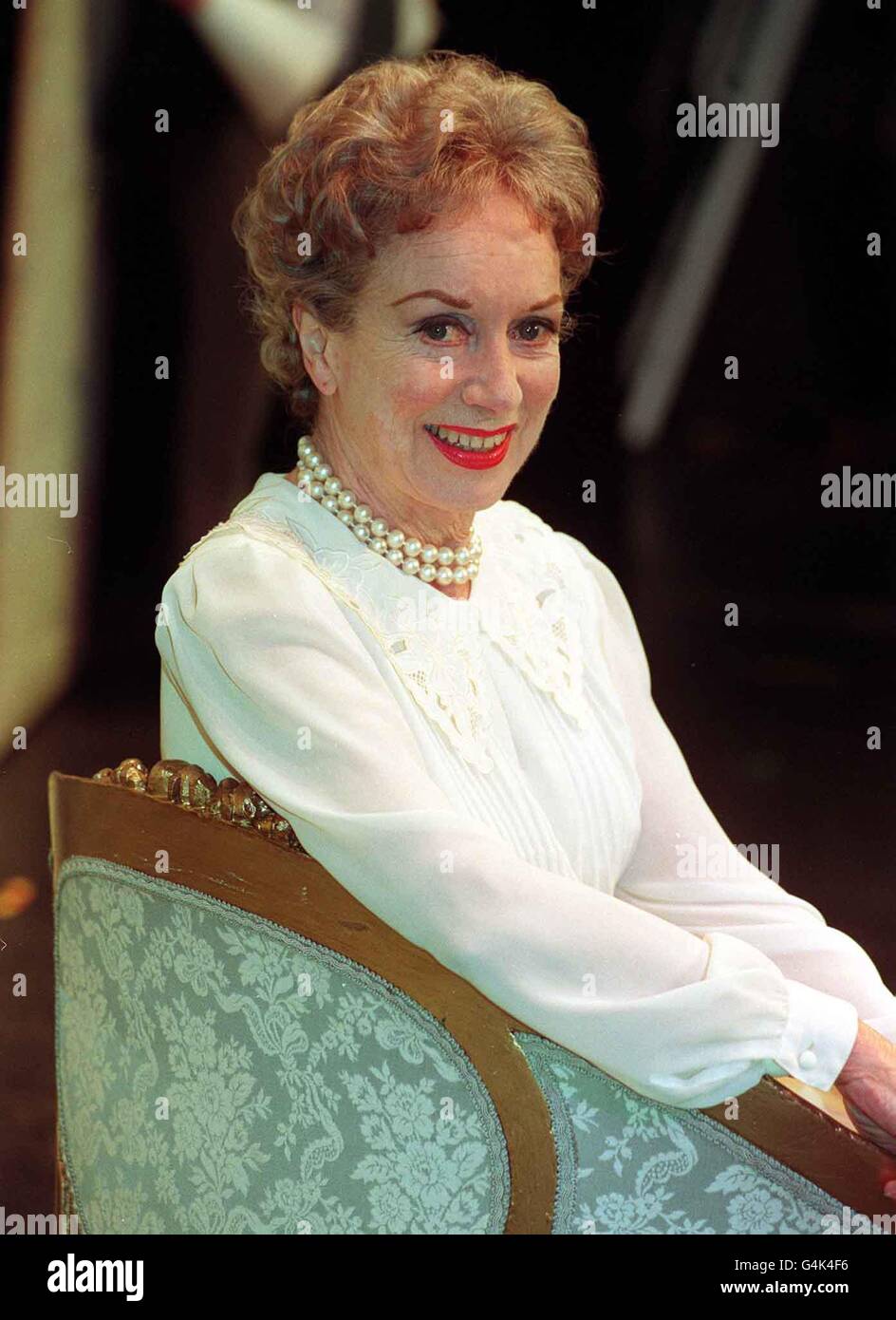 PA NEWS PHOTO 2/4/93 UN FICHIER DE BIBLIOTHÈQUE PHOTO DE PAT KIRKWOOD, VÉTÉRAN DE LA COMÉDIE MUSICALE Banque D'Images