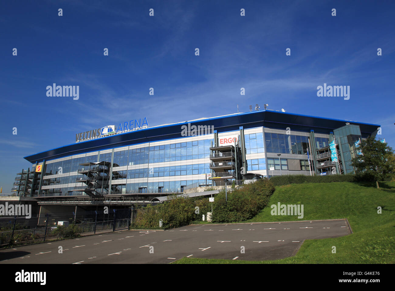 Vue générale de l'extérieur de la Veltins Arena, stade de Schalke 04 Banque D'Images