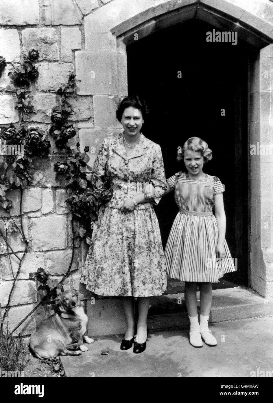 Image - La reine Elizabeth II et de la Princesse Anne - Windsor Banque D'Images
