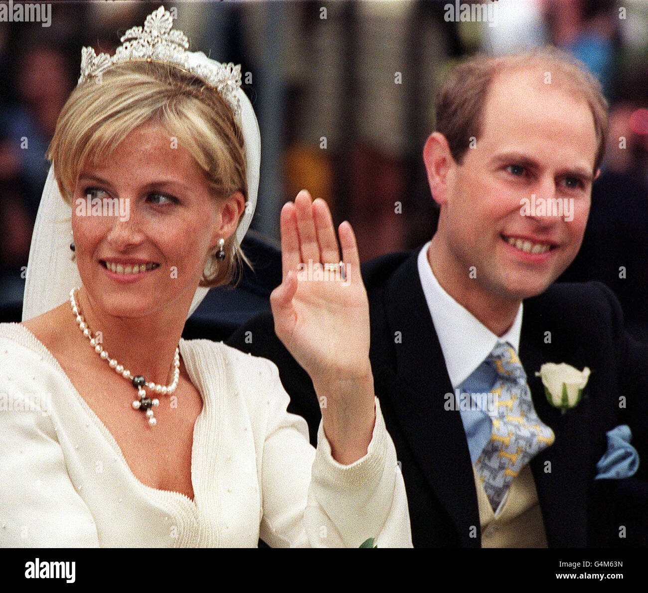 Image - Prince Edward et Sophie Rhys-Jones Mariage - La Chapelle St George, le château de Windsor Banque D'Images