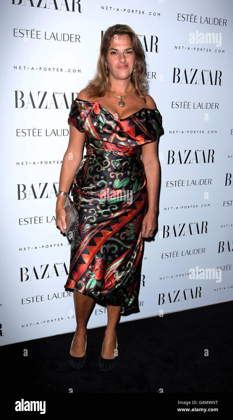 Tracey Emin arrive aux Harpers Bazaar Women of the Year Awards à l'hôtel Claridge, dans le centre de Londres. Banque D'Images