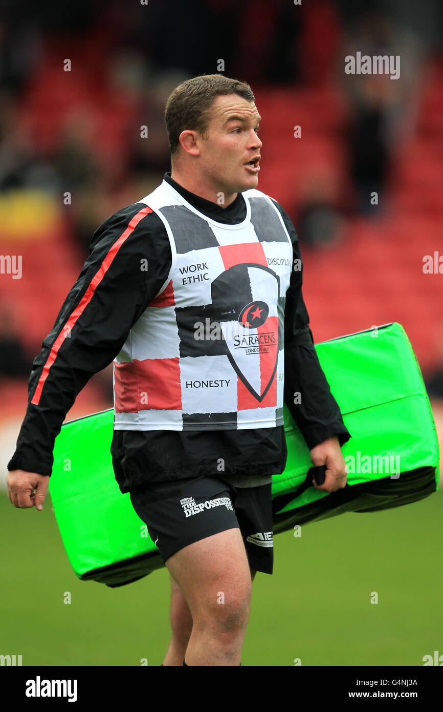 Rugby Union - Aviva Premiership - Saracens / sale Sharks - Vicarage Road.Matt Stevens de Saracens pendant l'échauffement Banque D'Images