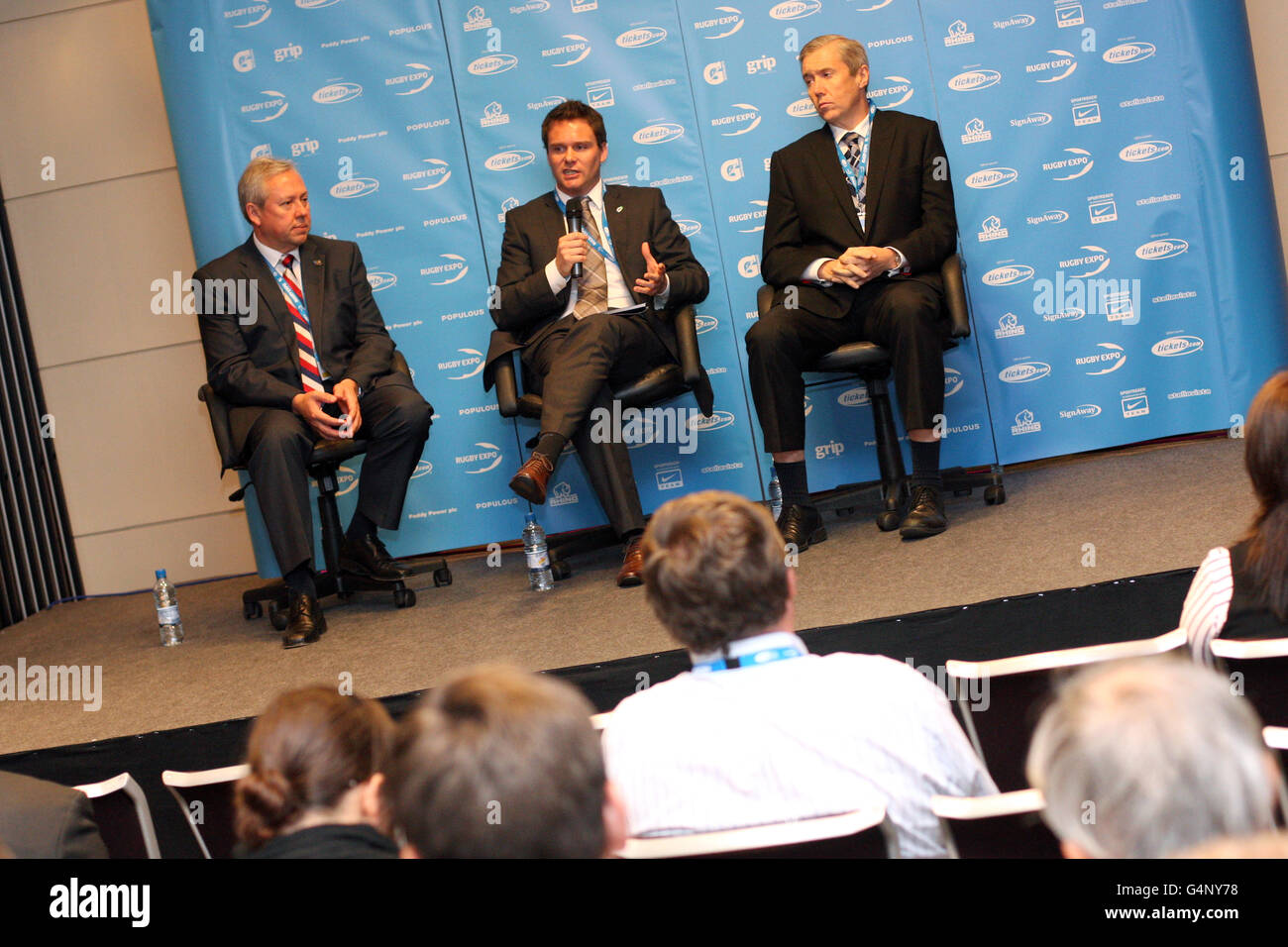 Les discours sont prononcés au début du premier jour de L'Expo Rugby 2011 Banque D'Images