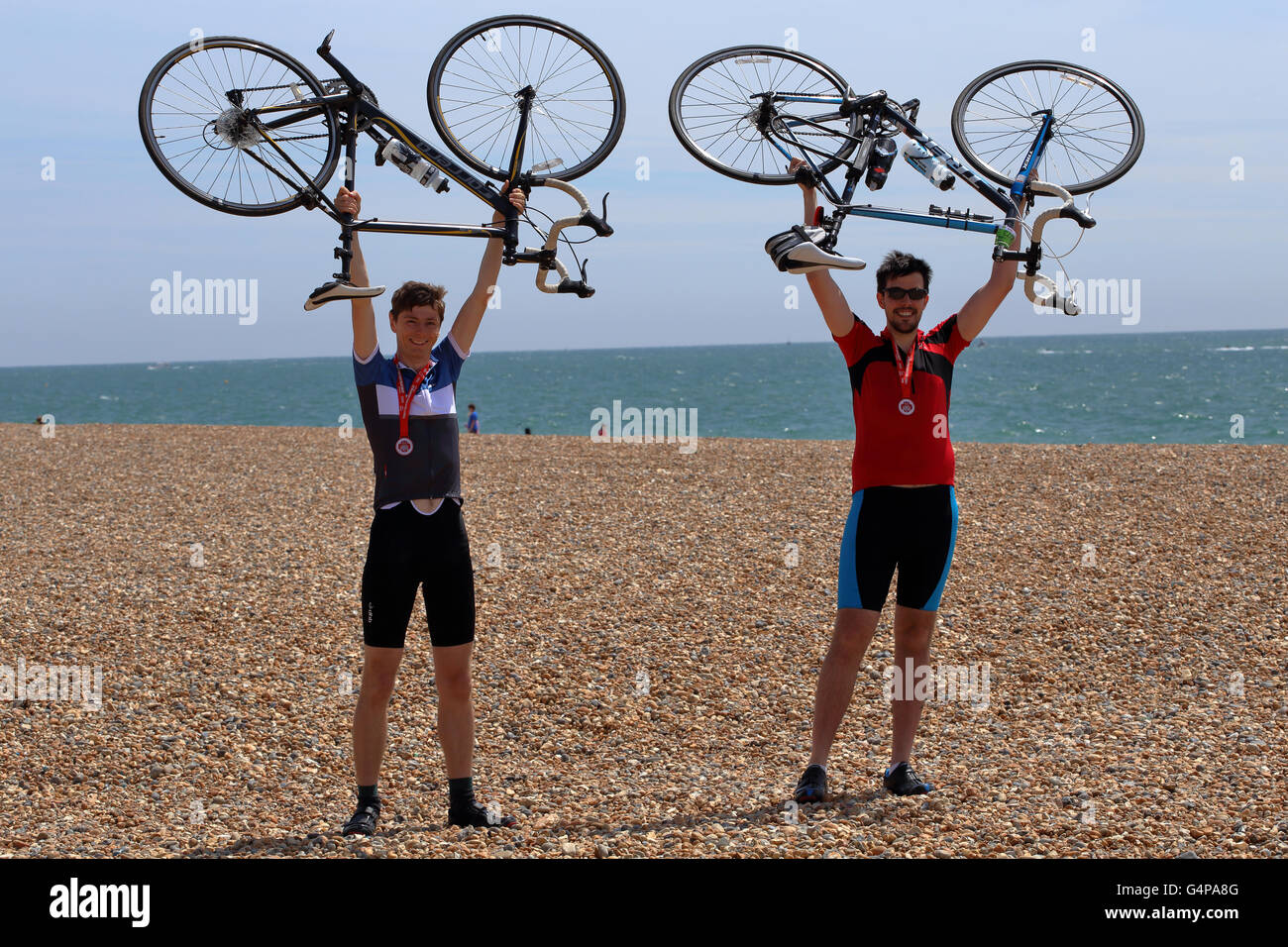 Brighton, UK. 19 Juin, 2016. Célébrations à la fin de la balade en vélo Londres à Brighton. Credit : Groombridge/Alamy Live News Banque D'Images