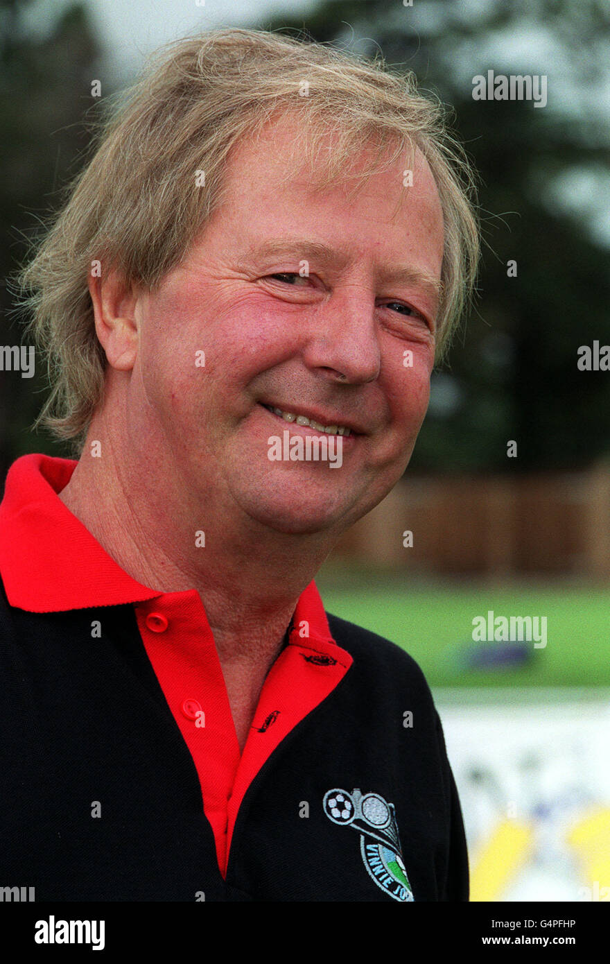 L'acteur et comédien Tim Brooke-Taylor lors d'un événement de golf de célébrité pour l'association caritative Sport Aaider Medical Research for Kids (SPARKS), qui s'est tenue au Stoke Pogers Golf Club. Banque D'Images