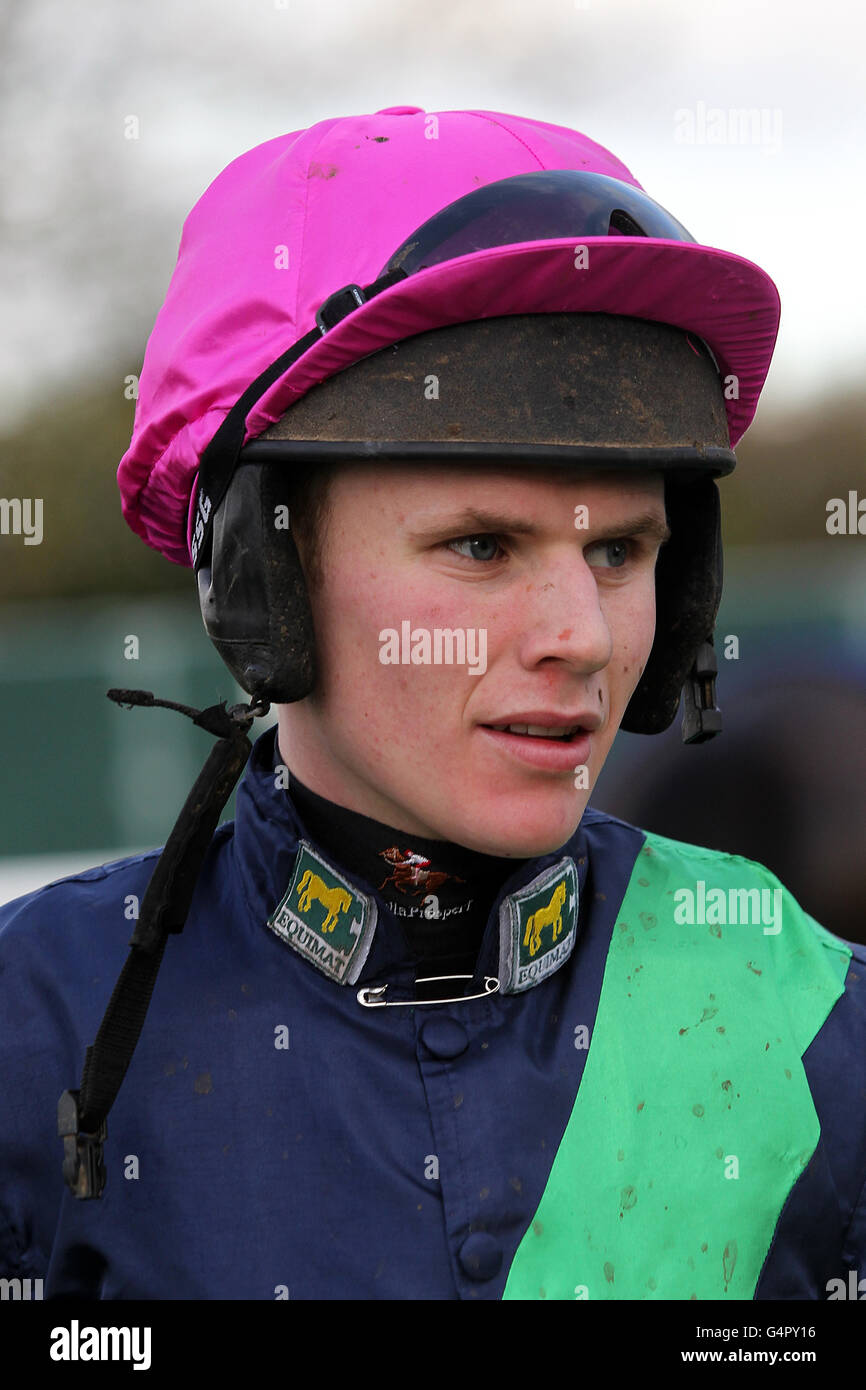 Courses hippiques - Sportingbet Winter Festival - Newbury Day - Hippodrome de Newbury.Tom Cannon, Jockey Banque D'Images