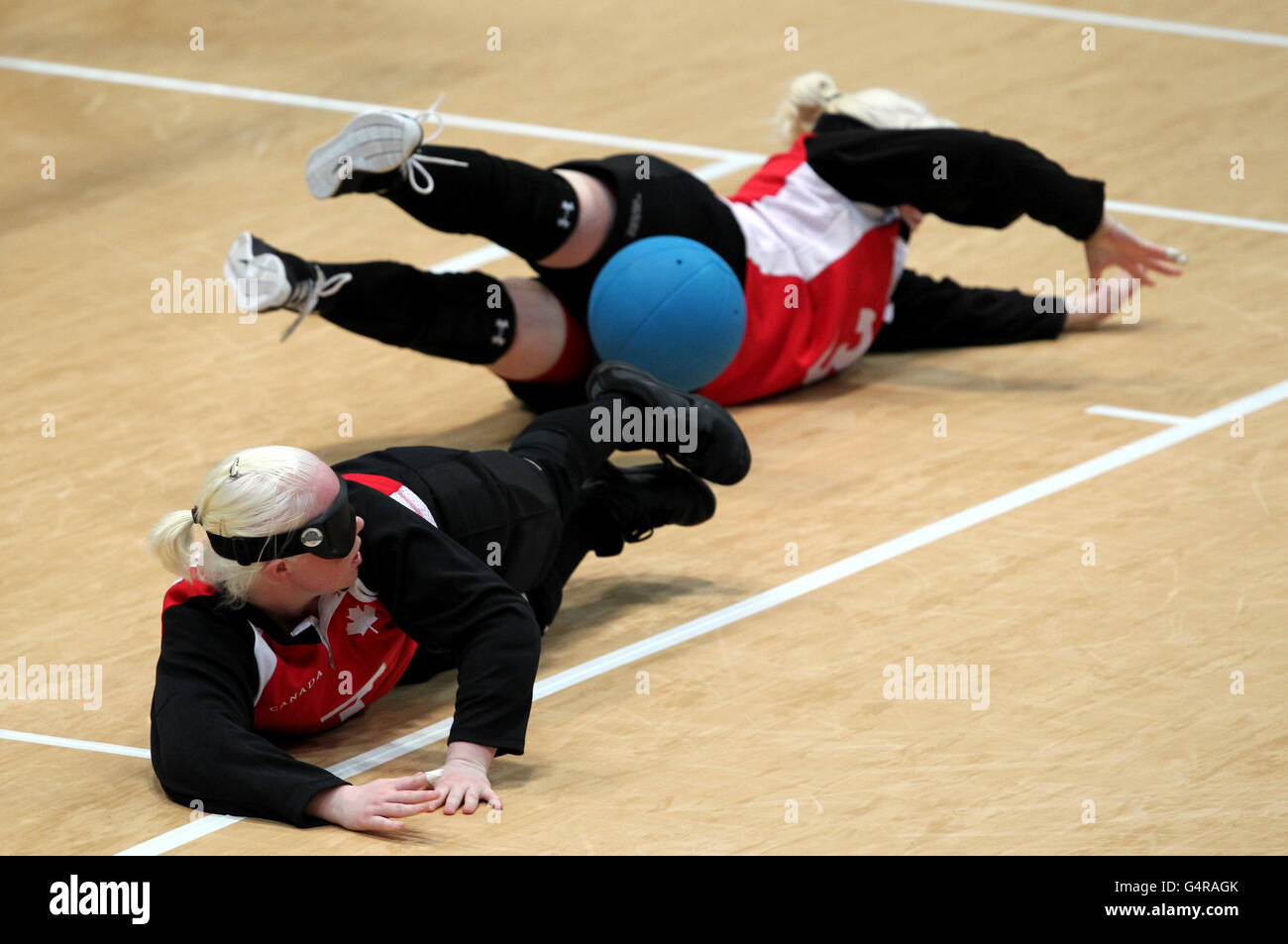 Jeux paralympiques - Tournoi de Goalball international de Londres - deuxième jour - Olympic Park Handball Arena.L'équipe du Canada en action Banque D'Images