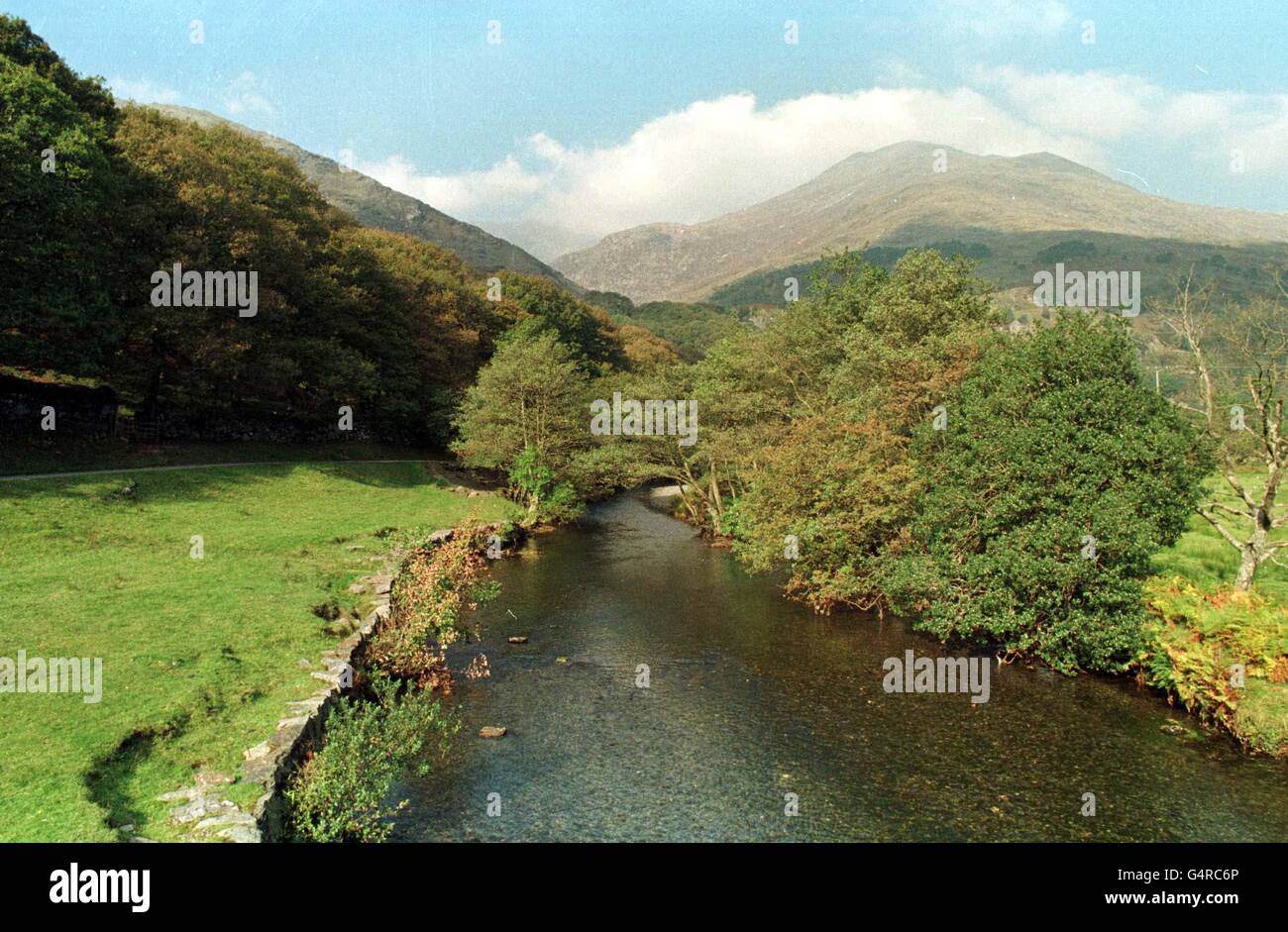 Vue sur l'ascension de Snowdon depuis le chemin Watkin, le parcours emprunté par le scout Johnathan Attwall, âgé de 10 ans.Attwell, de la région commune de Bristol d'Oldland, est mort de plusieurs blessures après avoir tombé un ravin.* Johnathan descendait du sommet après avoir escaladu au sommet avec le reste des scouts et trois leaders qualifiés quand l'accident s'est produit. Banque D'Images