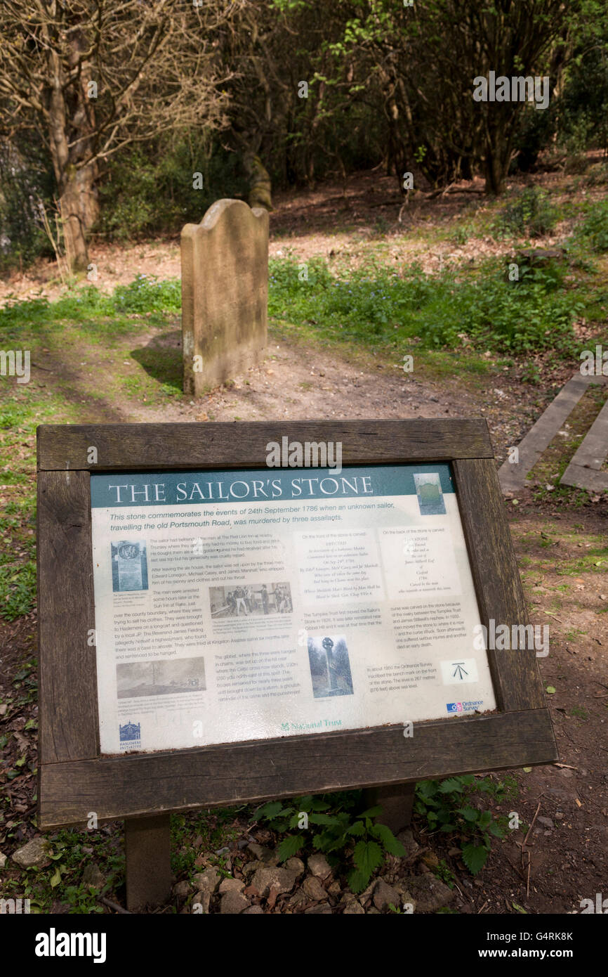 Le Marin's Stone commerating le meurtre, en 1786, à Hindhead, Surrey, Angleterre, Royaume-Uni, Europe Banque D'Images