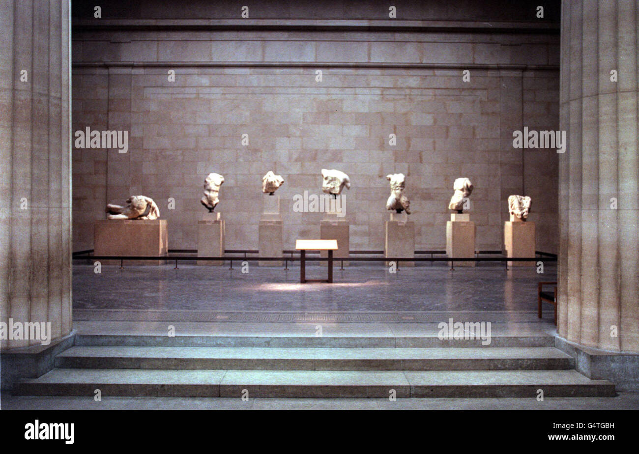 Les sculptures du Parthénon, également connues sous le nom de Marbles d'Elgin, au British Museum à Londo. Alors que la pression monte sur la Grande-Bretagne pour retourner les billes à Athènes, le British Museum accueille un rassemblement à l'École des études orientales et africaines. Banque D'Images