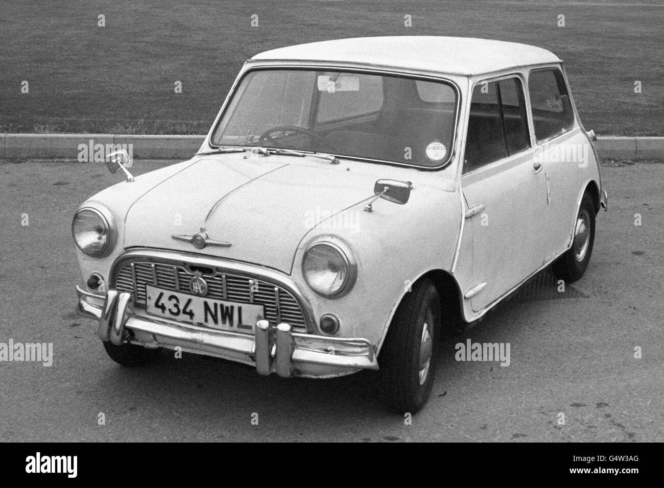 Circuler en voiture - Mini - L'anniversaire d'argent Banque D'Images