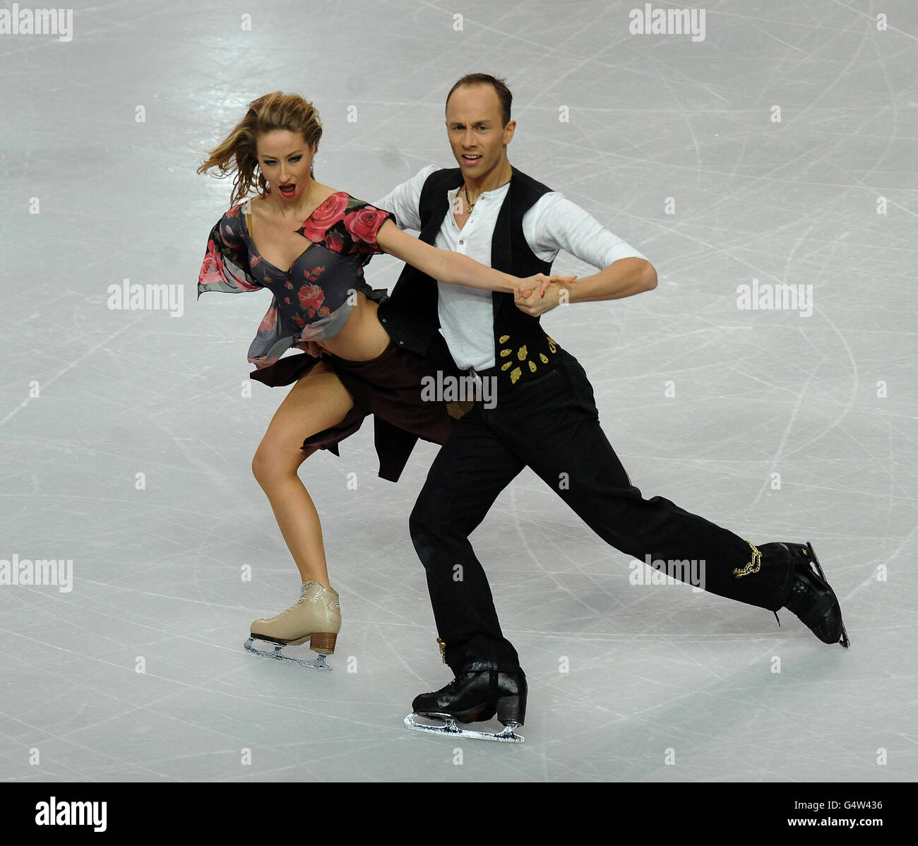 En Allemagne, Nelli Zhiganshina et Alexander Gazsi en action pendant le Danse sur glace Short Dance aux championnats européens de patinage artistique Banque D'Images