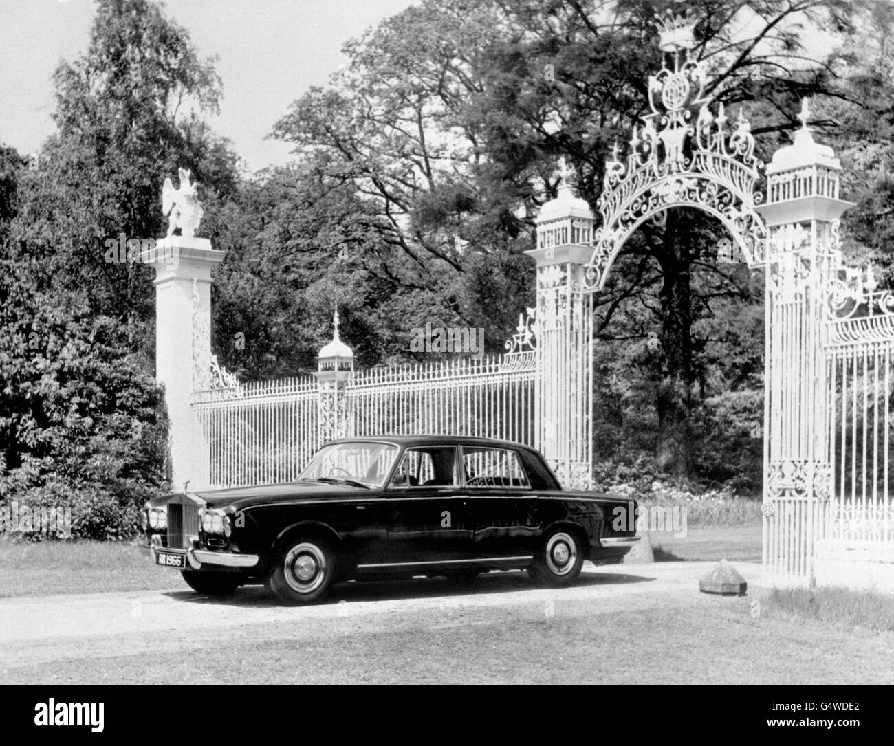 Automobile - Rolls-Royce Silver Shadow.La nouvelle Rolls-Royce Silver Shadow, qui sera présentée au public au salon de l'automobile de Paris le 7 octobre Banque D'Images