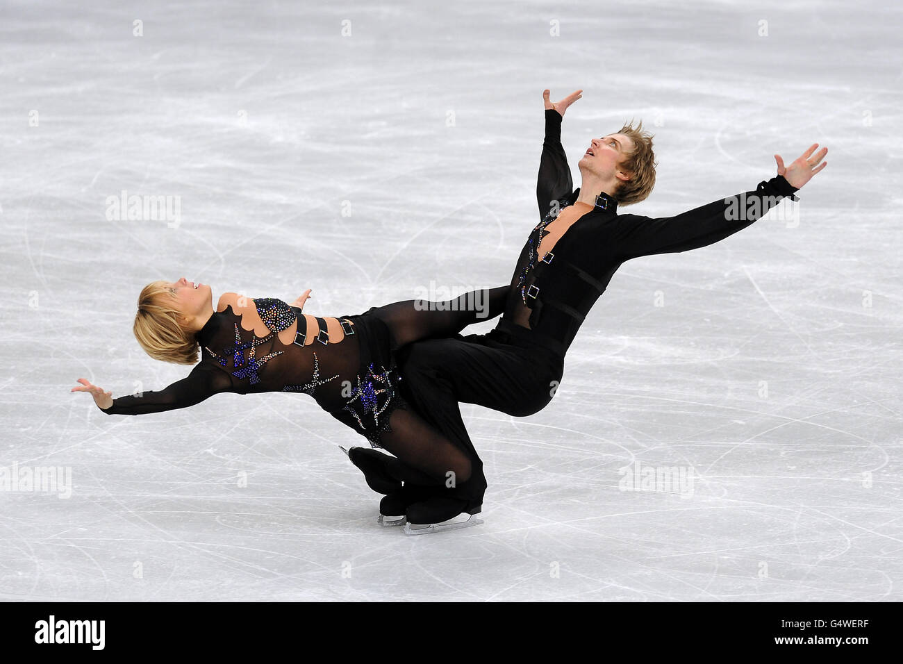 La Biélorussie Lesia Vladzenkava et Vitali Vakunov en action lors de la ronde préliminaire de la compétition de danse libre sur glace lors des championnats européens de patinage artistique à l'arène Motorpoint, Sheffield Banque D'Images