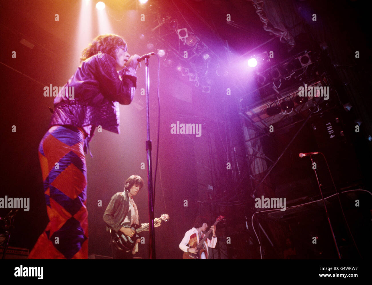 Mick Jagger des Rolling Stones sur scène lors du premier concert britannique de leur European Tour. Banque D'Images