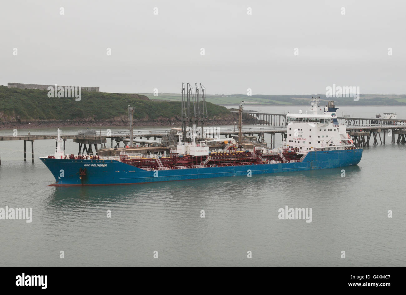 L 'Bro' livreur/transporteur de produits chimiques de l'huile de Milford Haven, Pembrokshire, Pays de Galles. Banque D'Images