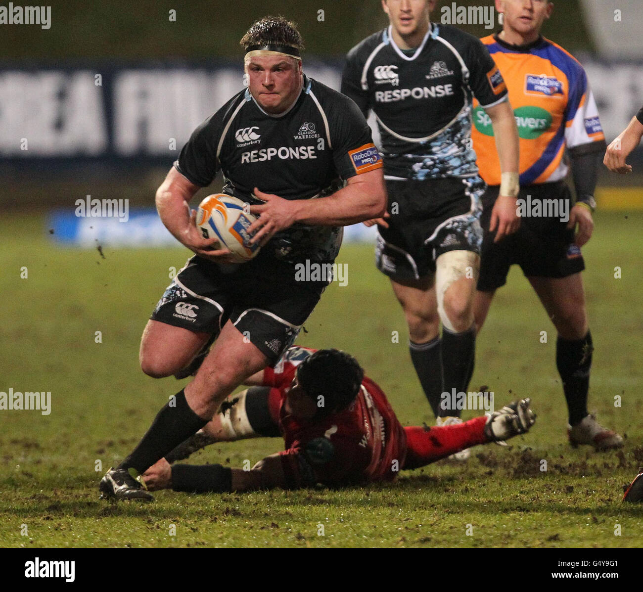 Rugby Union - RaboDirect PRO12 - Glasgow Warriors v Scarlets - Firhill.Jon Welsh de Glasgow Warrior pendant le match RaboDirect PRO12 à Firhill, Glasgow. Banque D'Images