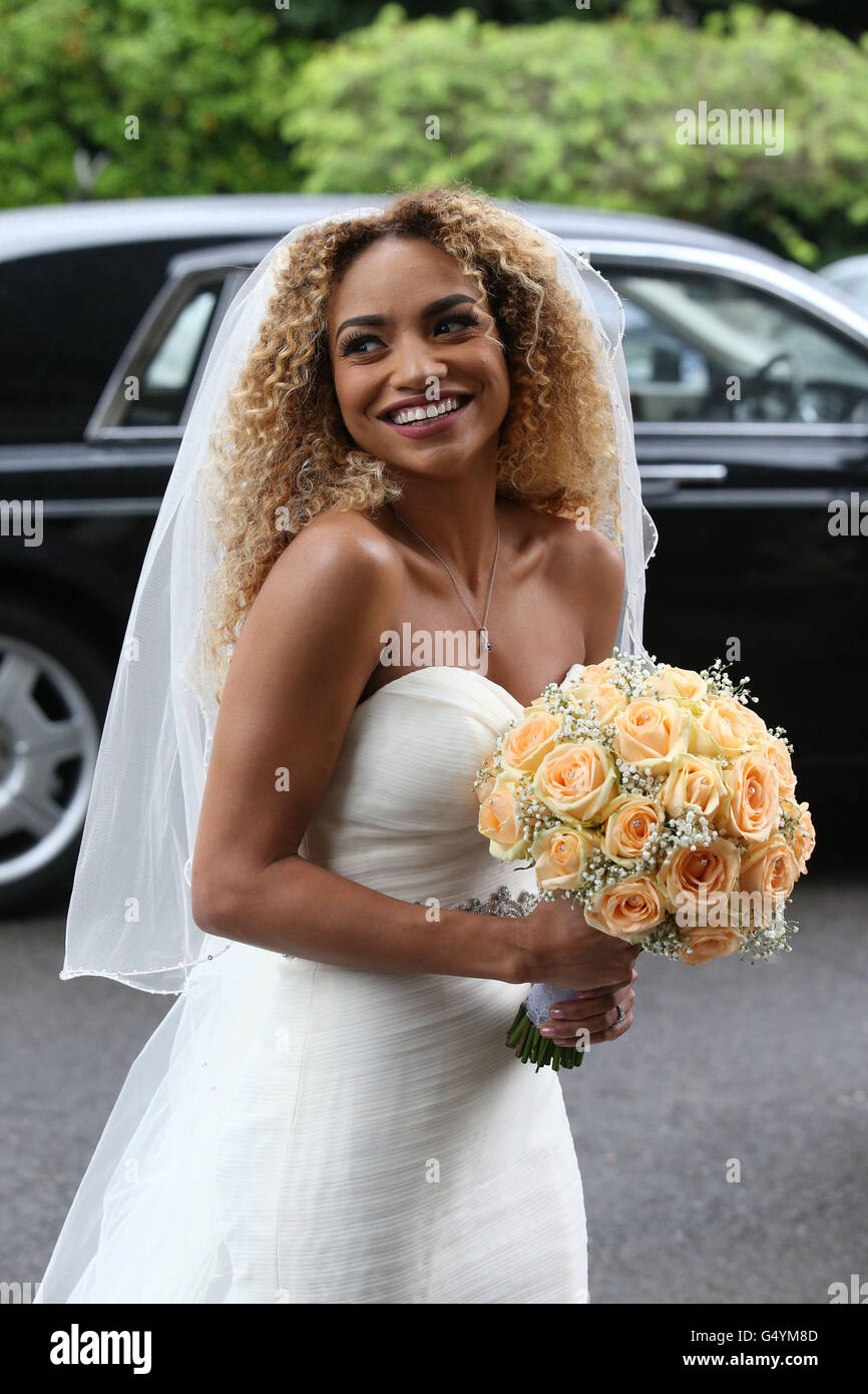 Tianna Chanel Flynn arrive à la Mar Hall resort de Renfrewshire avant son mariage à l'acteur Martin Compston. Banque D'Images