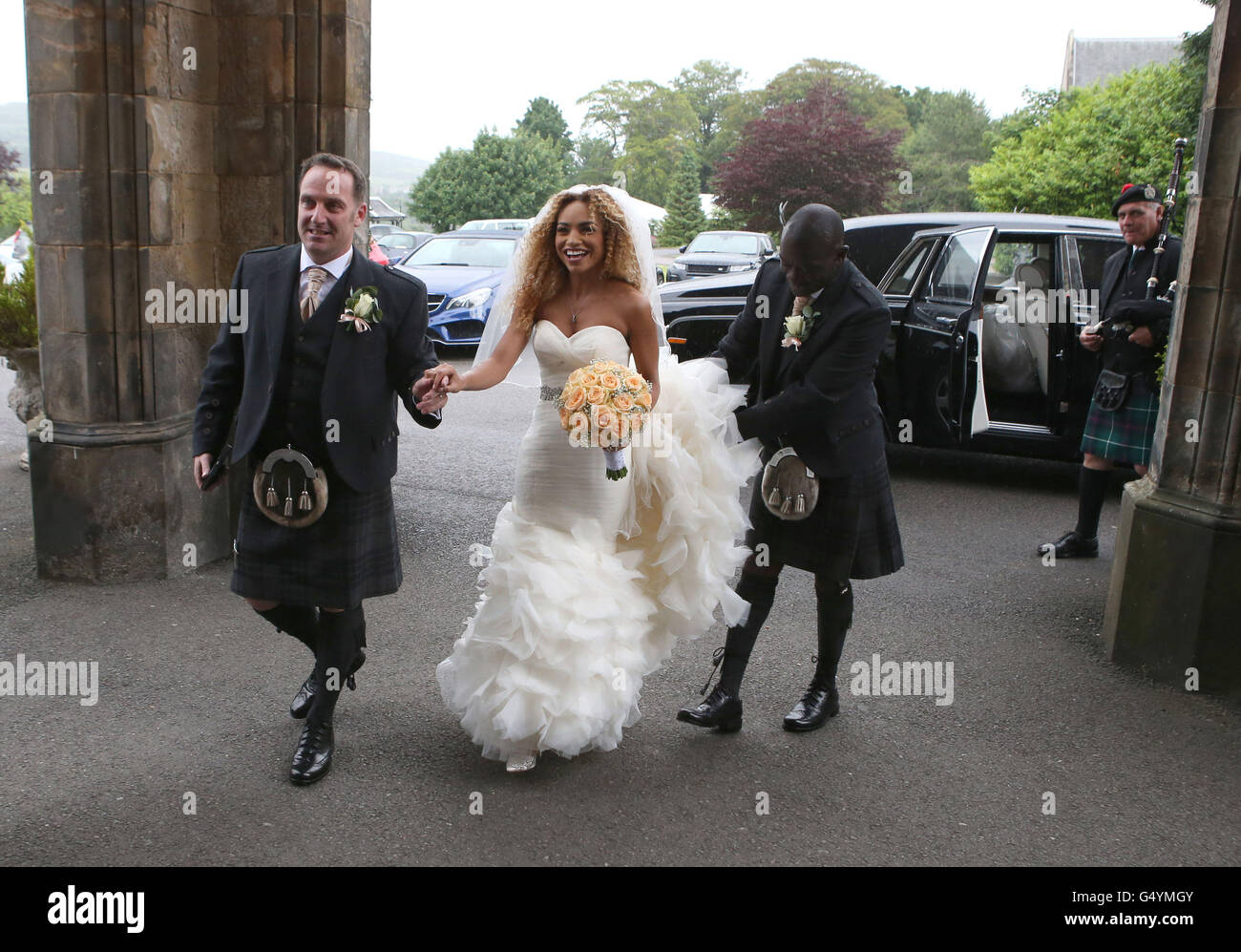 Tianna Chanel Flynn arrive à la Mar Hall resort de Renfrewshire avant son mariage à l'acteur Martin Compston. Banque D'Images