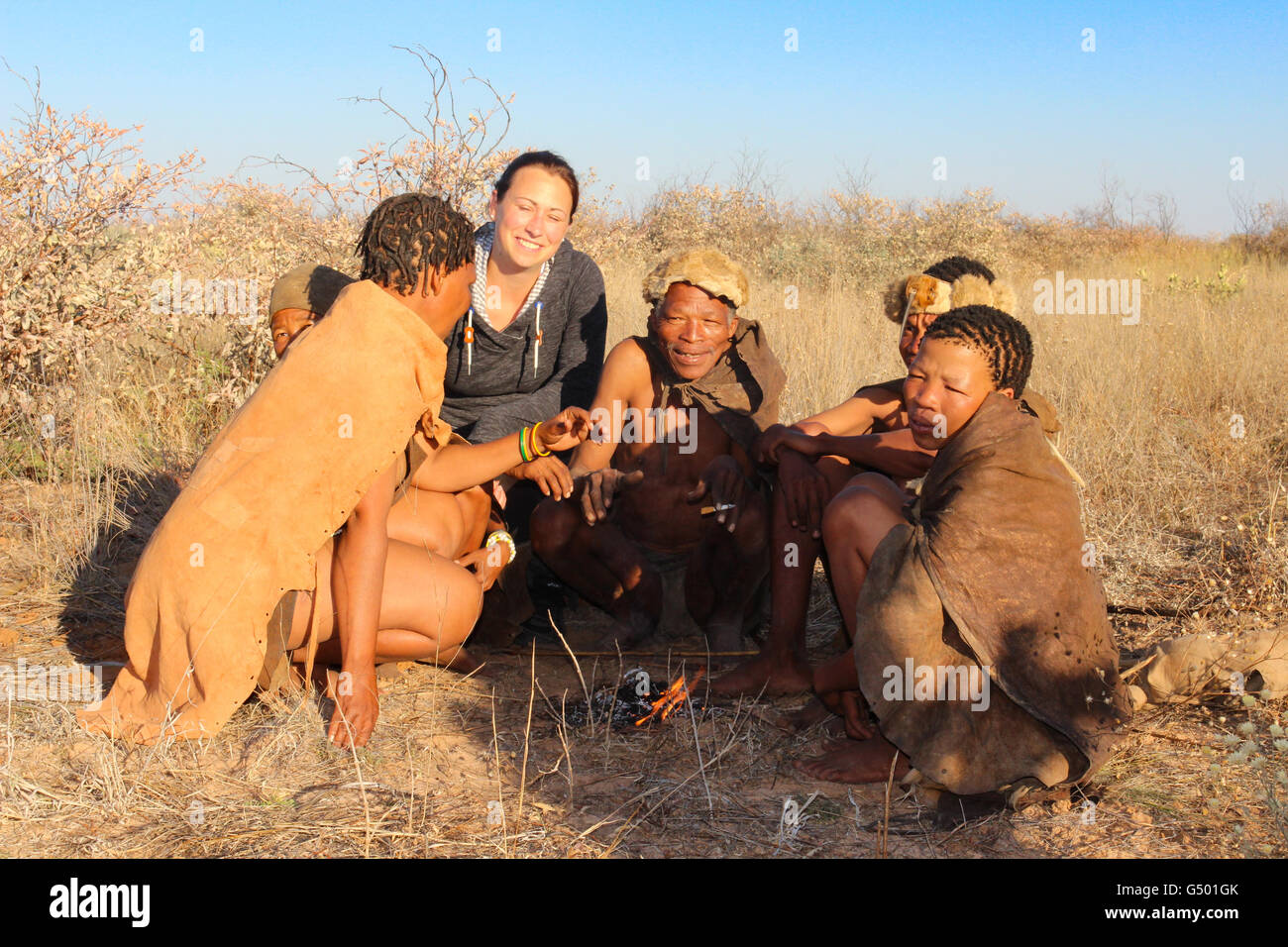 La Namibie, Ghanzi Trailblazers, safari, annif, bushmen, feu de camp avec les habitants Banque D'Images