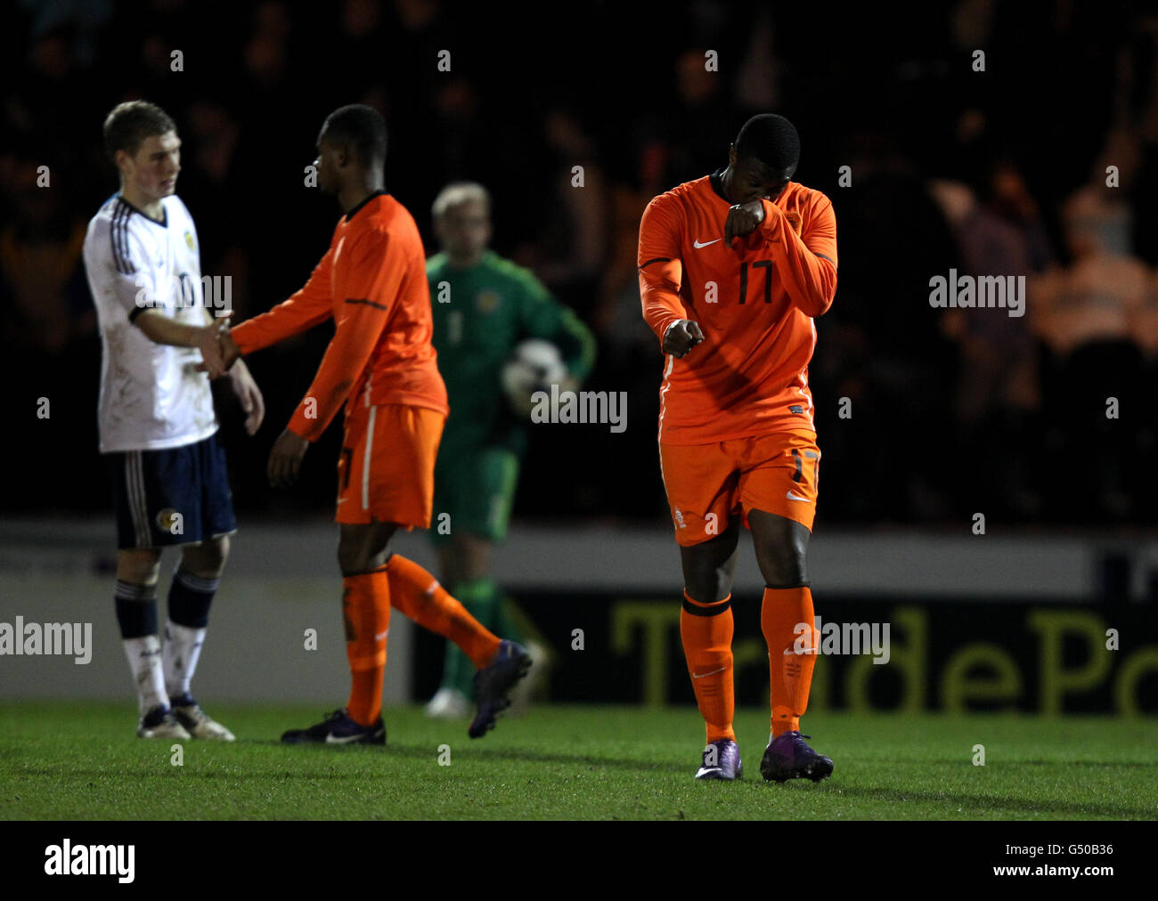 Le général Zeefuik des pays-Bas se dédest au bout de le match après le tirage sans but Banque D'Images