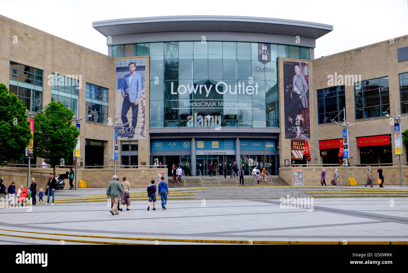 Entrée de Lowry Outlet Center, MediaCityUK, Salford Quays de Salford, Royaume-Uni Banque D'Images