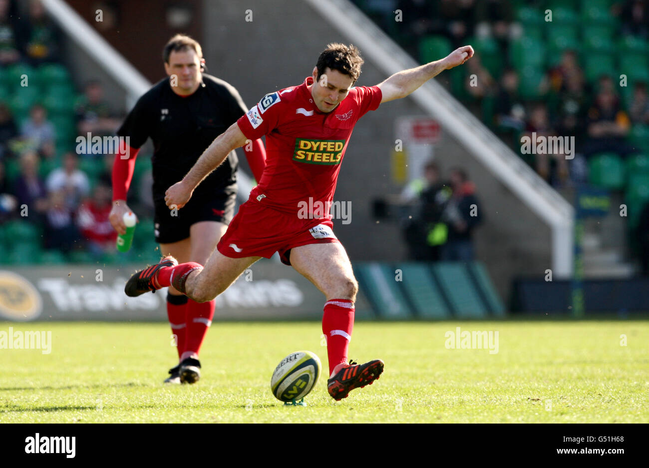 Rugby Union - LV =Cup - Demi-finale - Northampton Saints v Llanelli Scarlets - Franklins Gardens Banque D'Images