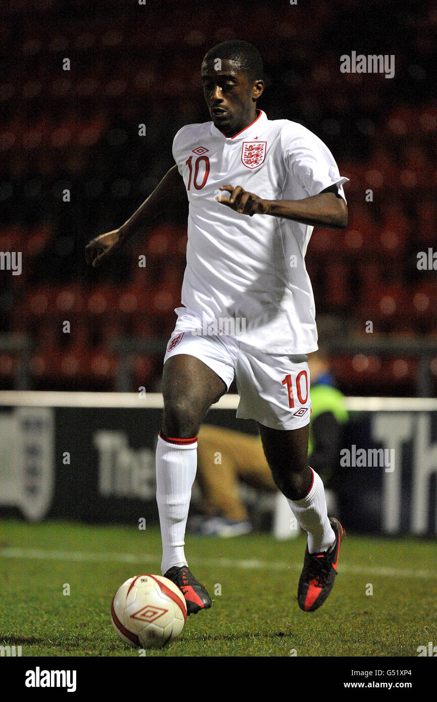 Soccer - U18 International - Angleterre v Italie - Gresty Road Banque D'Images