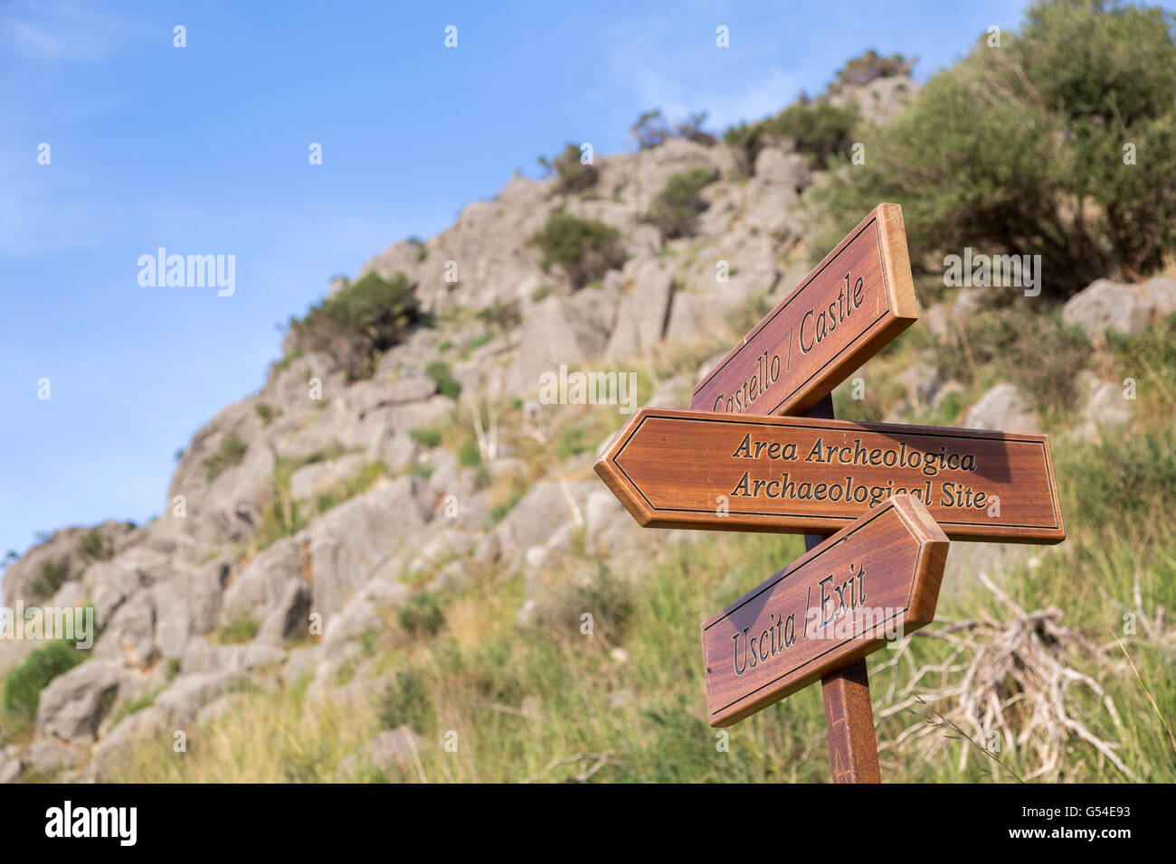 Auf dem, Bihlerdorf, der Stadt ,(Rocca di Cefalù) befinden sich Spuren aus ,prähistorischer ,und ,antiker ,Zeit. Gabés zählen die reste ei Banque D'Images