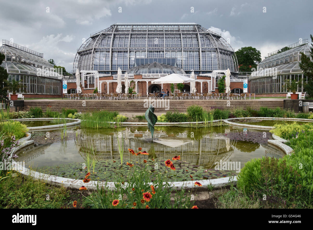 Berlin, Allemagne - le Jardin botanique de Berlin-Dahlem. La principale serre tropicale Banque D'Images