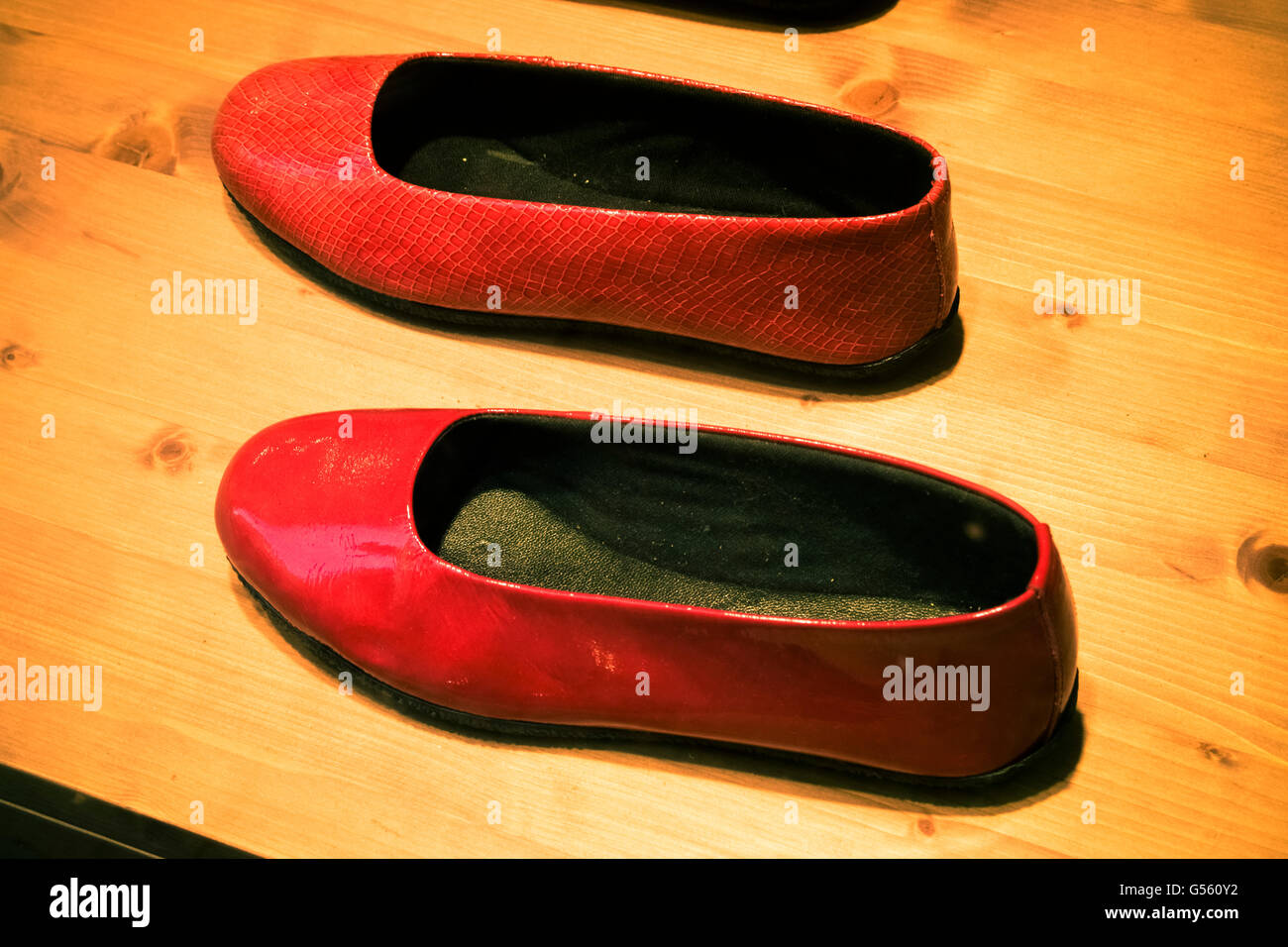 Paire de chaussures femme rouge Banque D'Images