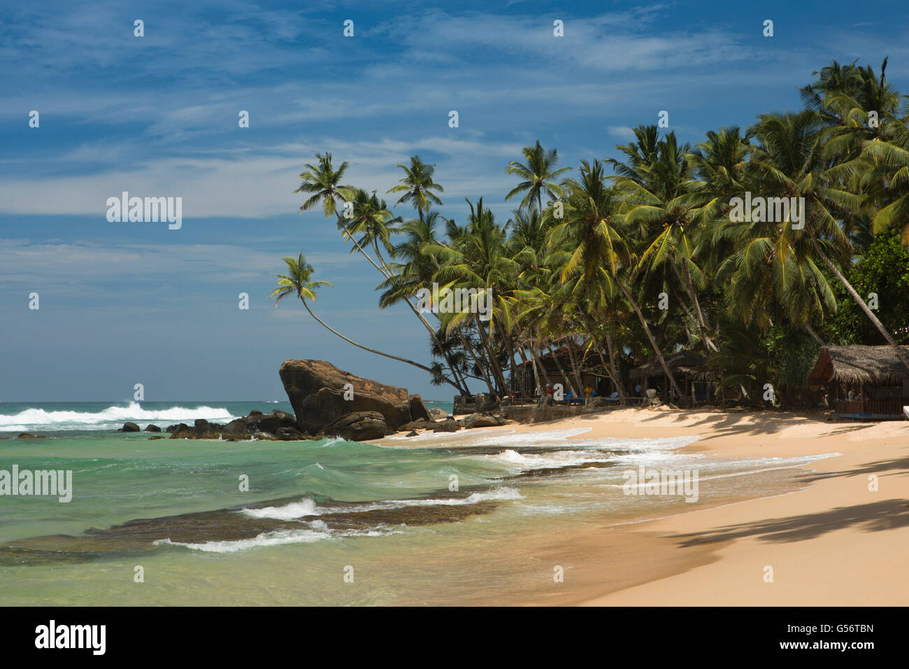 Sri Lanka, Galle Province, Unawatuna, Thalpe, Wijaya, plage tropicale idyllique Banque D'Images