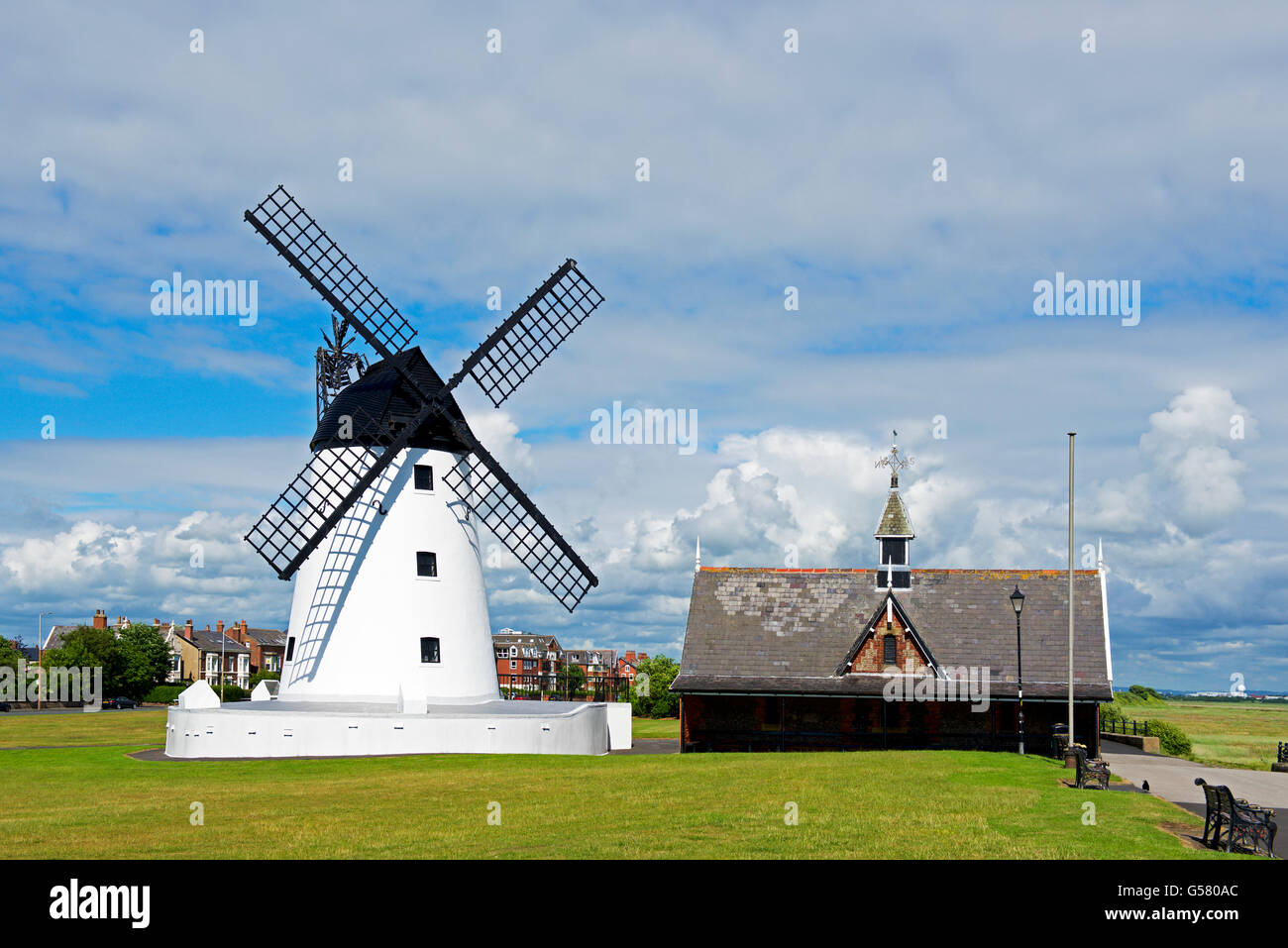 Lytham Windmill, Lytham St Annes, Lancashire, England UK Banque D'Images