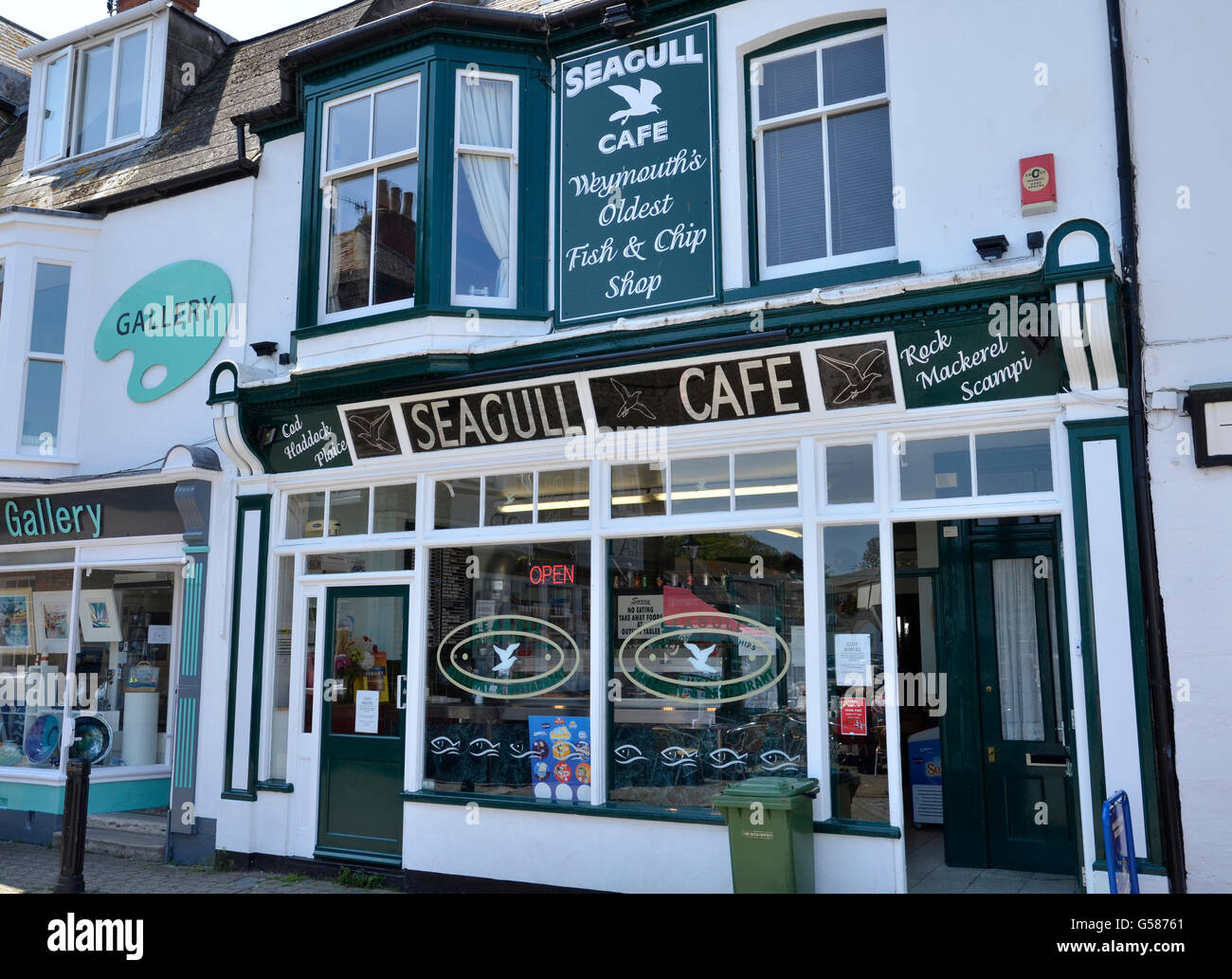 Le Seagull Cafe, un traditionnel fish and chip shop à Weymouth, Dorset Banque D'Images