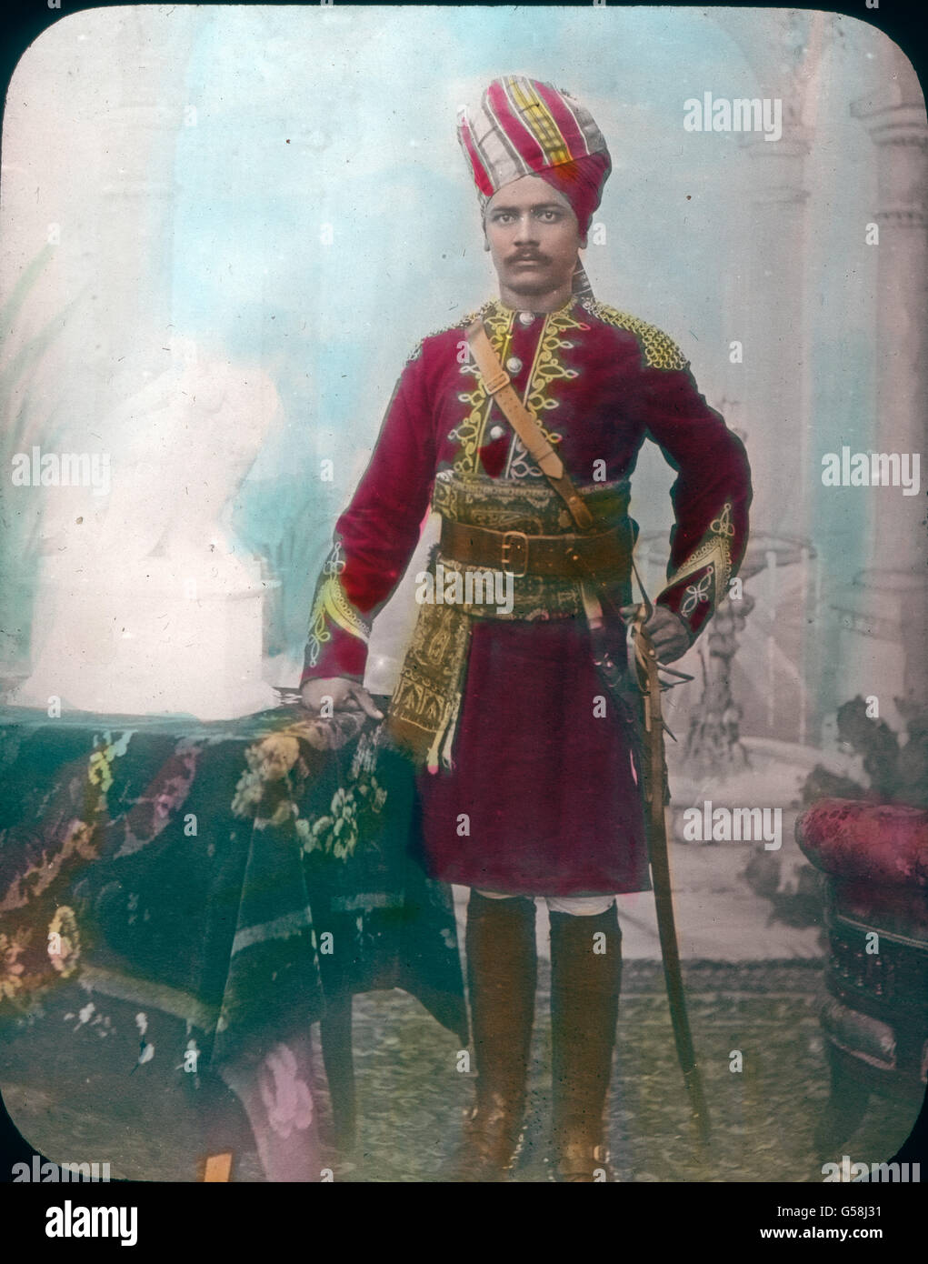 Angehöriger der Kriegerkaste. Inde, Asie, Indien, soldat, caste, homme, noble, histoire, historique, XXe siècle, 1910, archive, Carl Simon, toboggan en verre de couleur main Banque D'Images