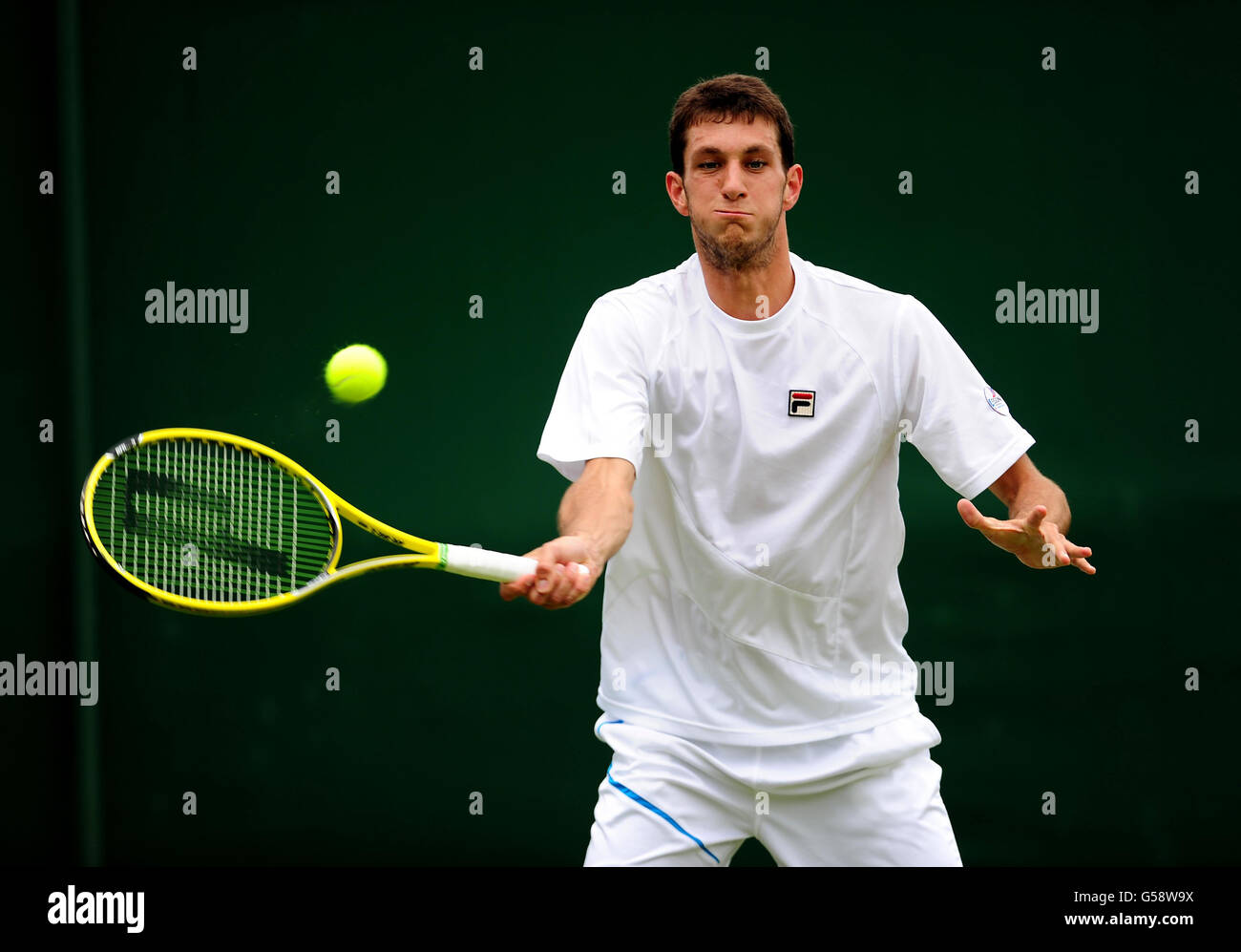 James Ward en Grande-Bretagne contre Pablo Andujar en Espagne pendant la deuxième journée des Championnats de Wimbledon 2012 au All England Lawn tennis Club, Wimbledon. Banque D'Images