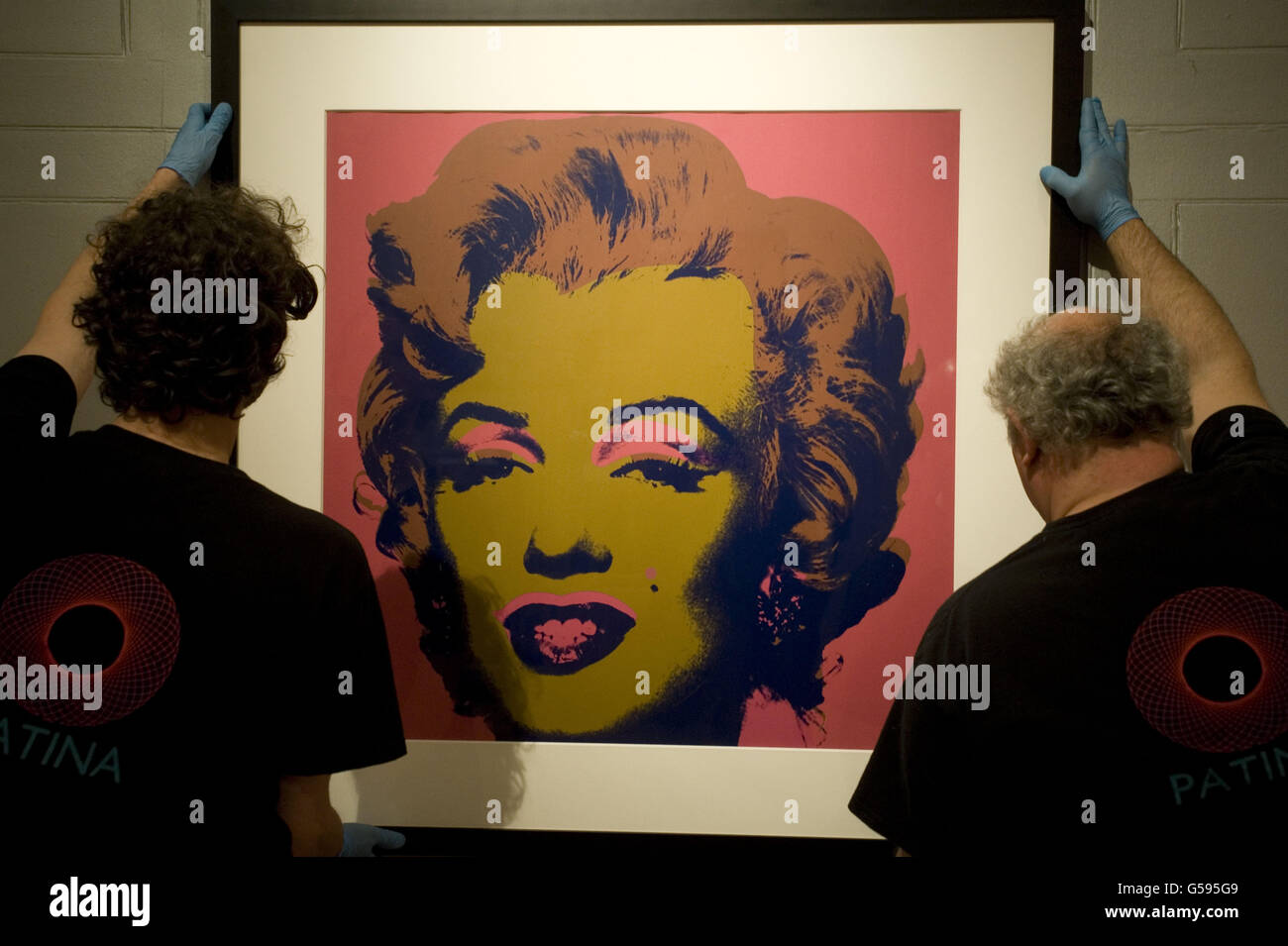 Une sérigraphie de Marilyn Monroe réalisée par Andy Warhol est accrochée à la Dulwich Picture Gallery avant une nouvelle exposition majeure du travail de l'artiste américain. Banque D'Images