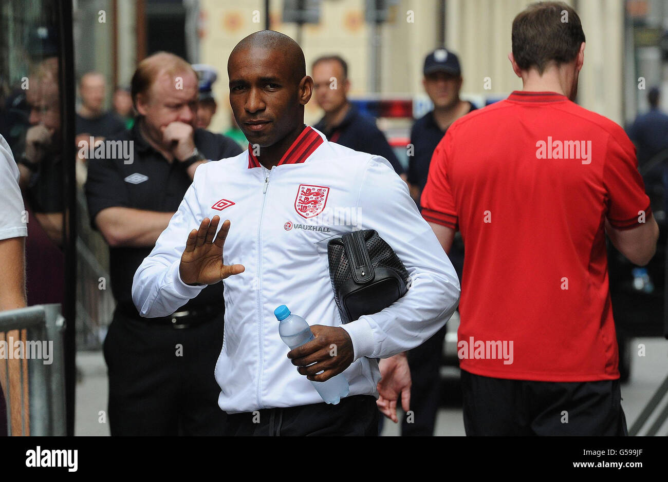 Football - UEFA Euro 2012 - Trimestre Final - Angleterre v Italie - Angleterre laisser leur équipe Hôtel - Cracovie Banque D'Images