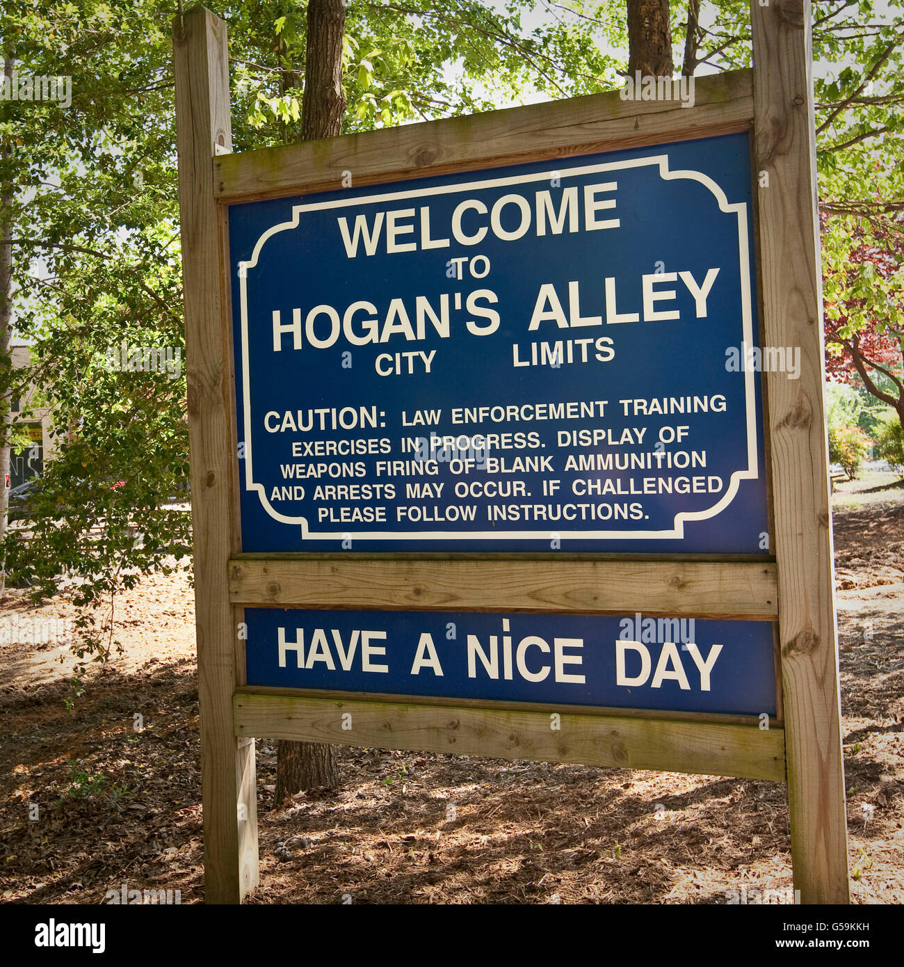 Inscription L'accueil des visiteurs de Hogan's Alley, l'entraînement tactique sur le site de l'Académie nationale du FBI à Quantico, Virginie, USA, 2009 Banque D'Images