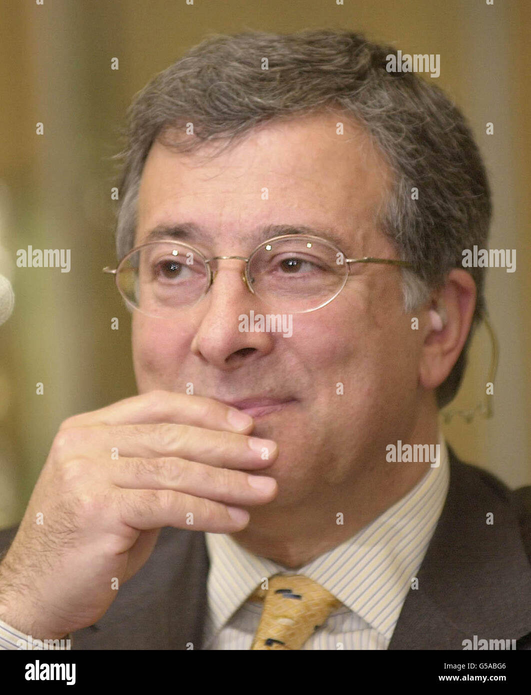 David Buchler, vice-président exécutif de Tottenham Hotspurs à White Hart Lane, où il a été annoncé que le directeur actuel, George Graham, quitterait le club. Banque D'Images