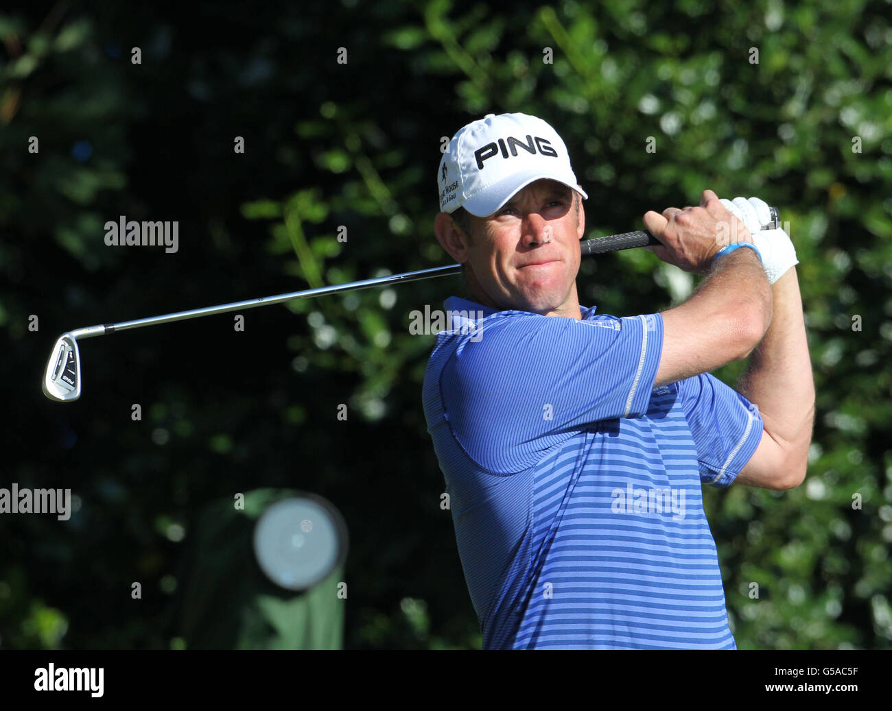 Lee Westwood, en Angleterre, est à l'origine du premier tournoi du troisième jour de l'Open Championship 2012 au Royal Lytham & St. Annes Golf Club, Lytham & St Annes. Banque D'Images